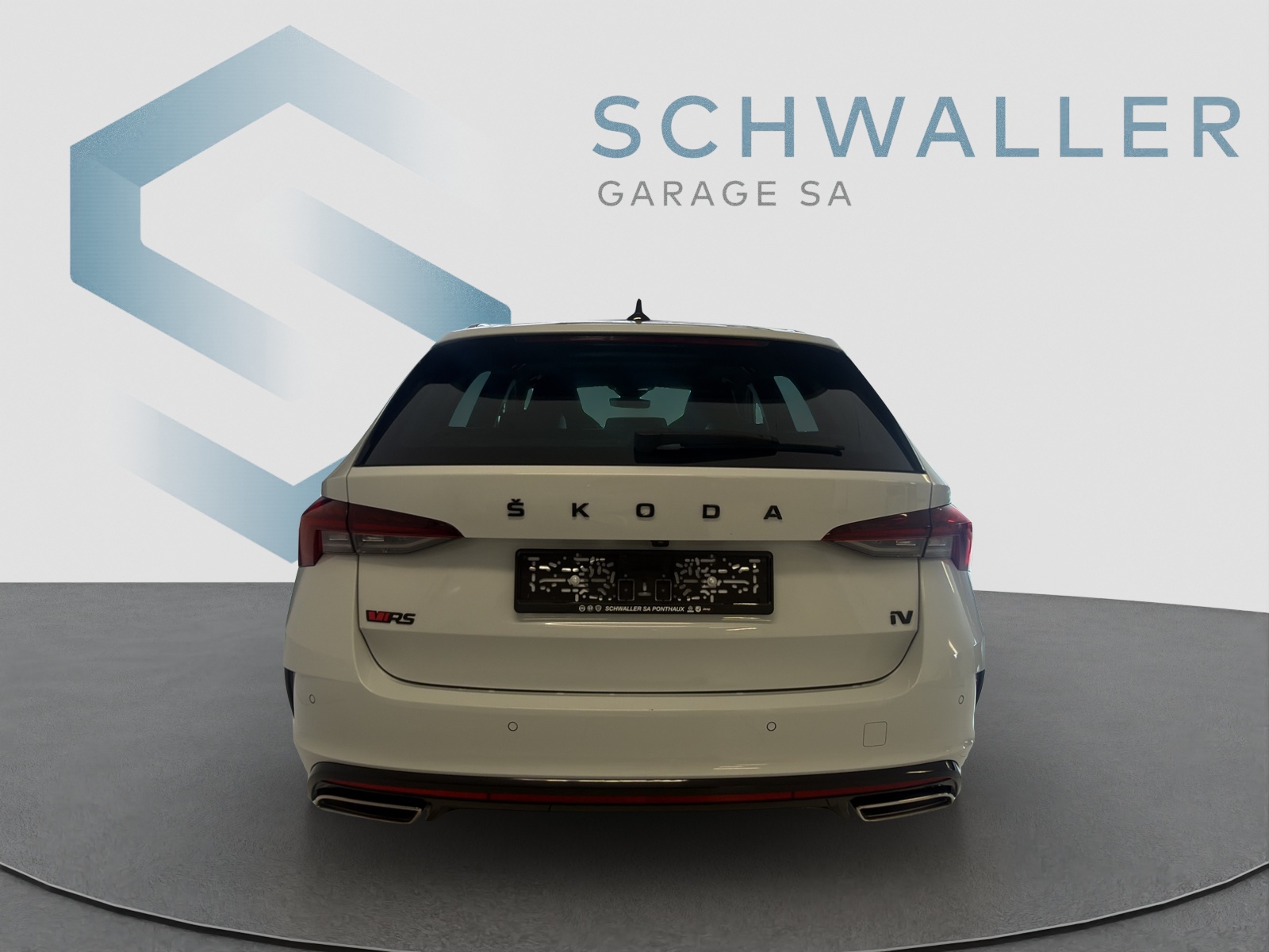 SKODA OCTAVIA 1.4 TSI PHEV 245 RS-image-4
