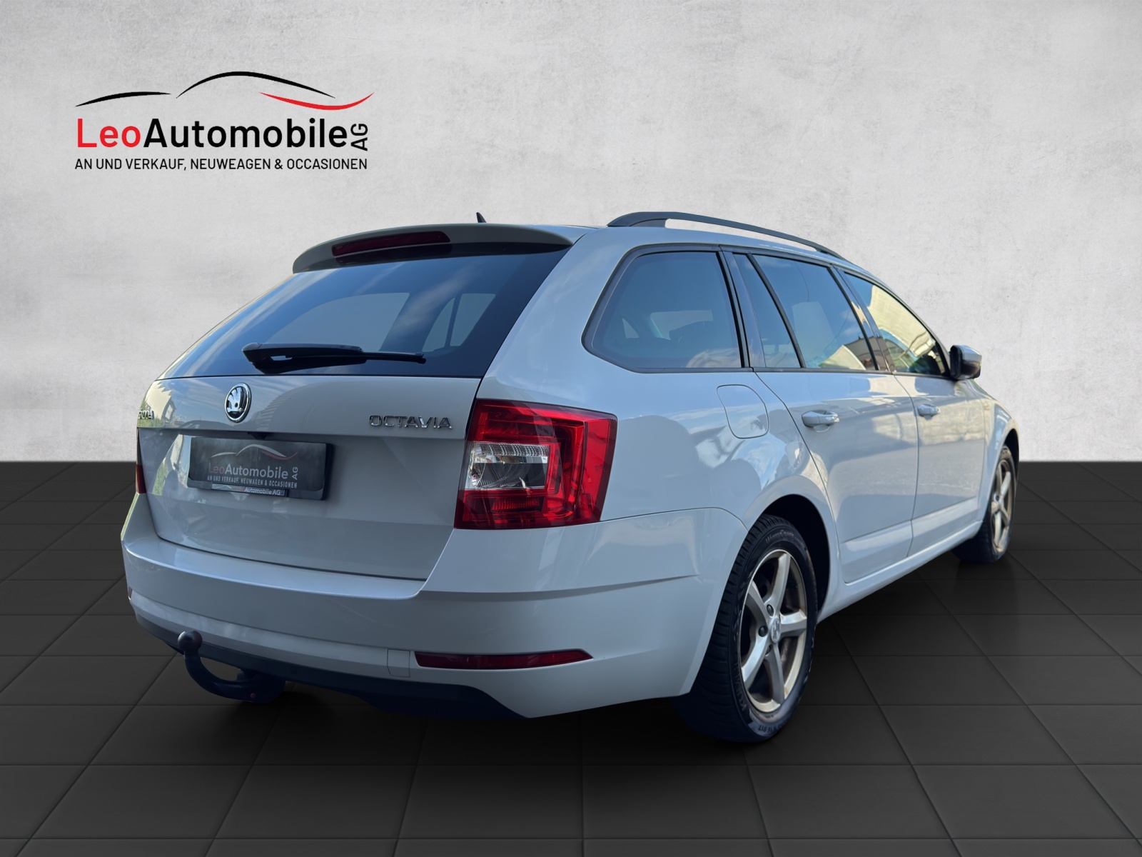 SKODA Octavia Combi 1.4 TSI Ambition DSG-image-5