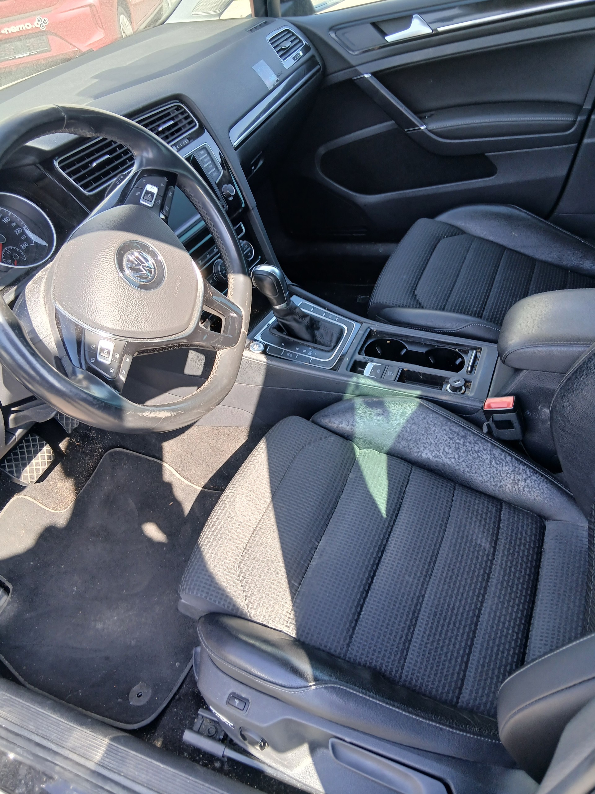 VW Golf 1.4 TSI Highline DSG-image-7