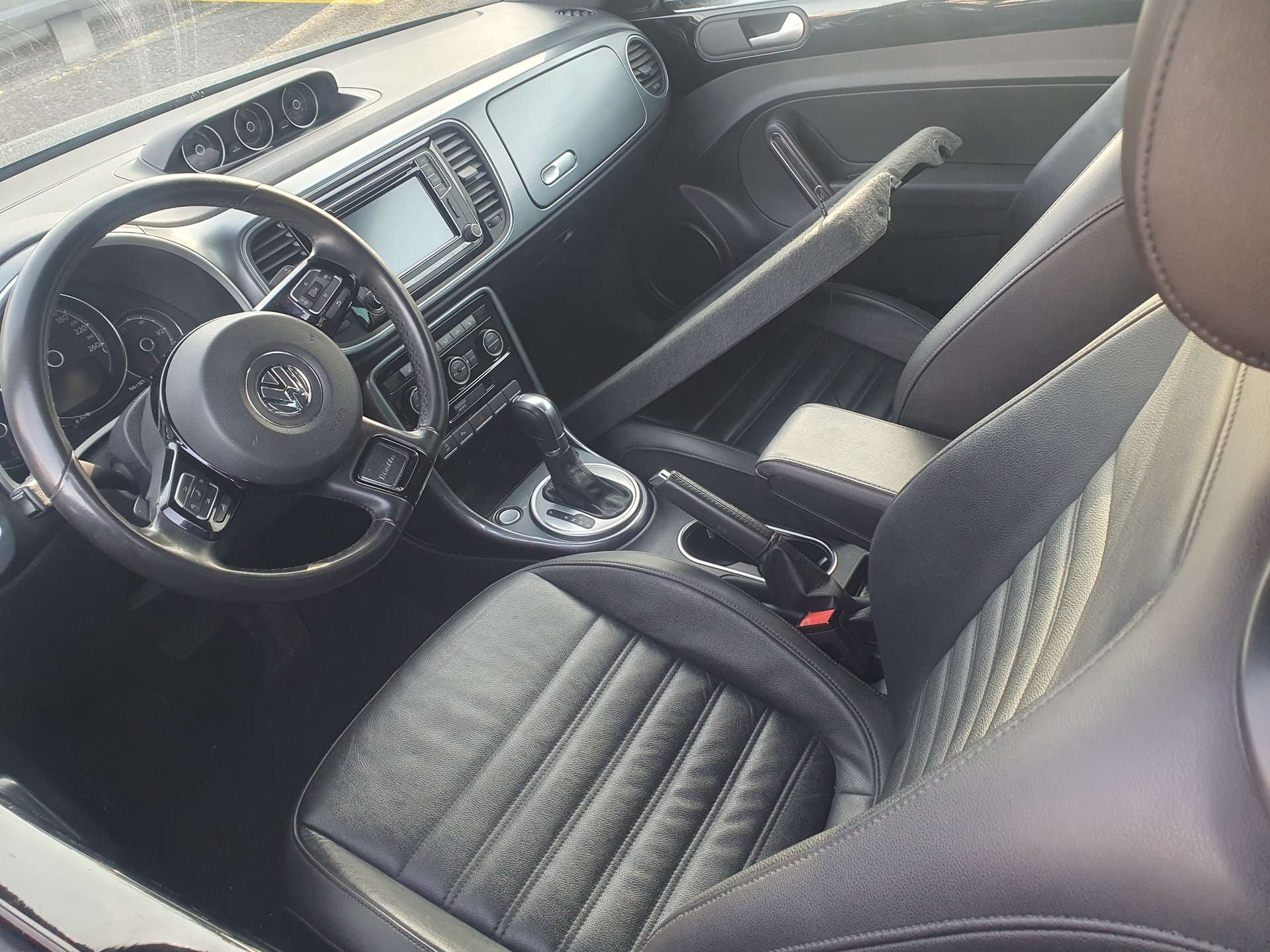 VW Beetle 1.2 TSI BMT Sound DSG-image-5