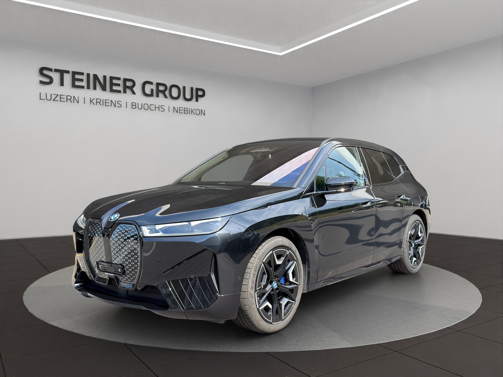 BMW iX xDrive40-image-0