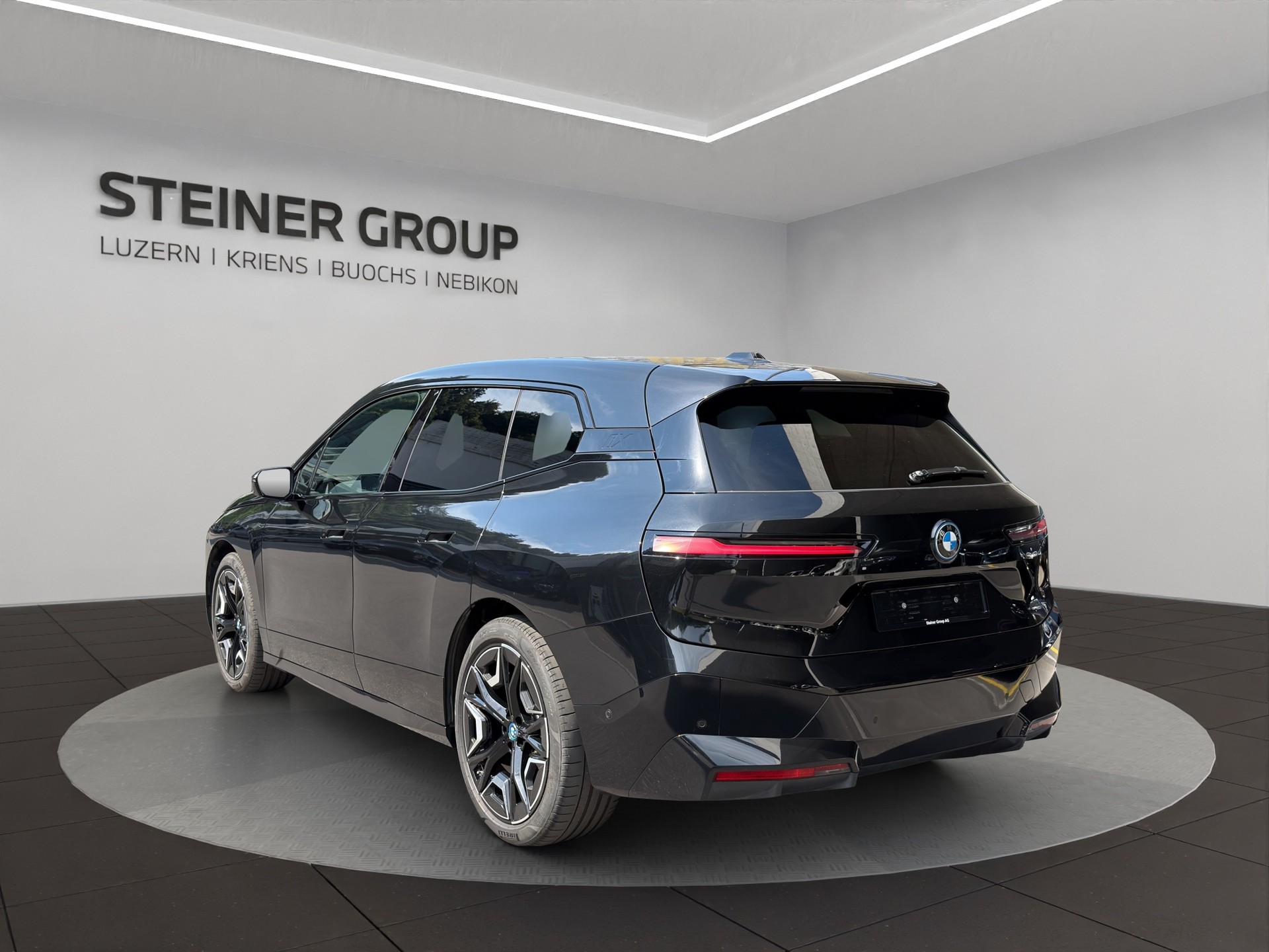 BMW iX xDrive40-image-7