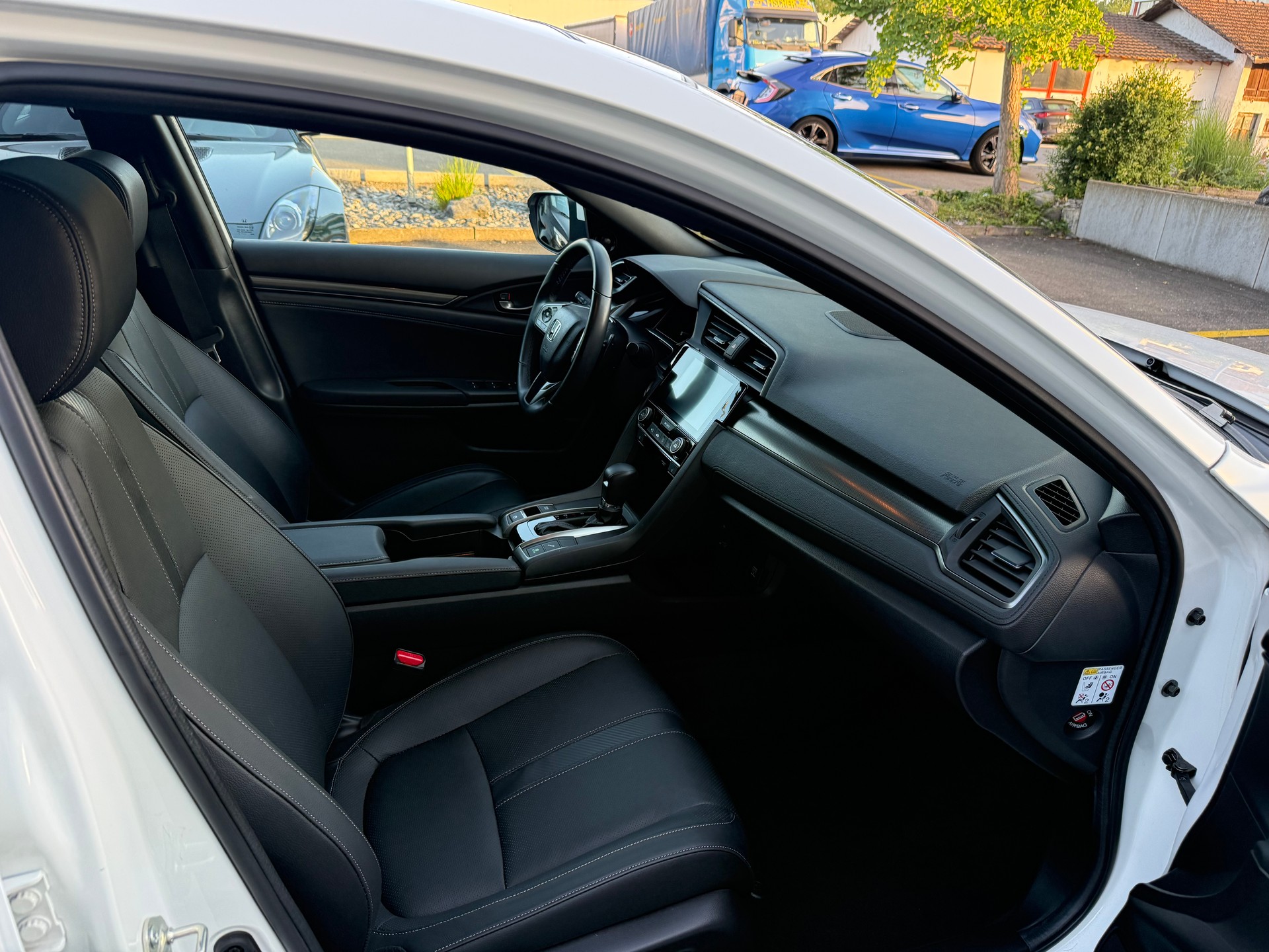 HONDA Civic 1.5 VTEC Prestige CVT-image-8