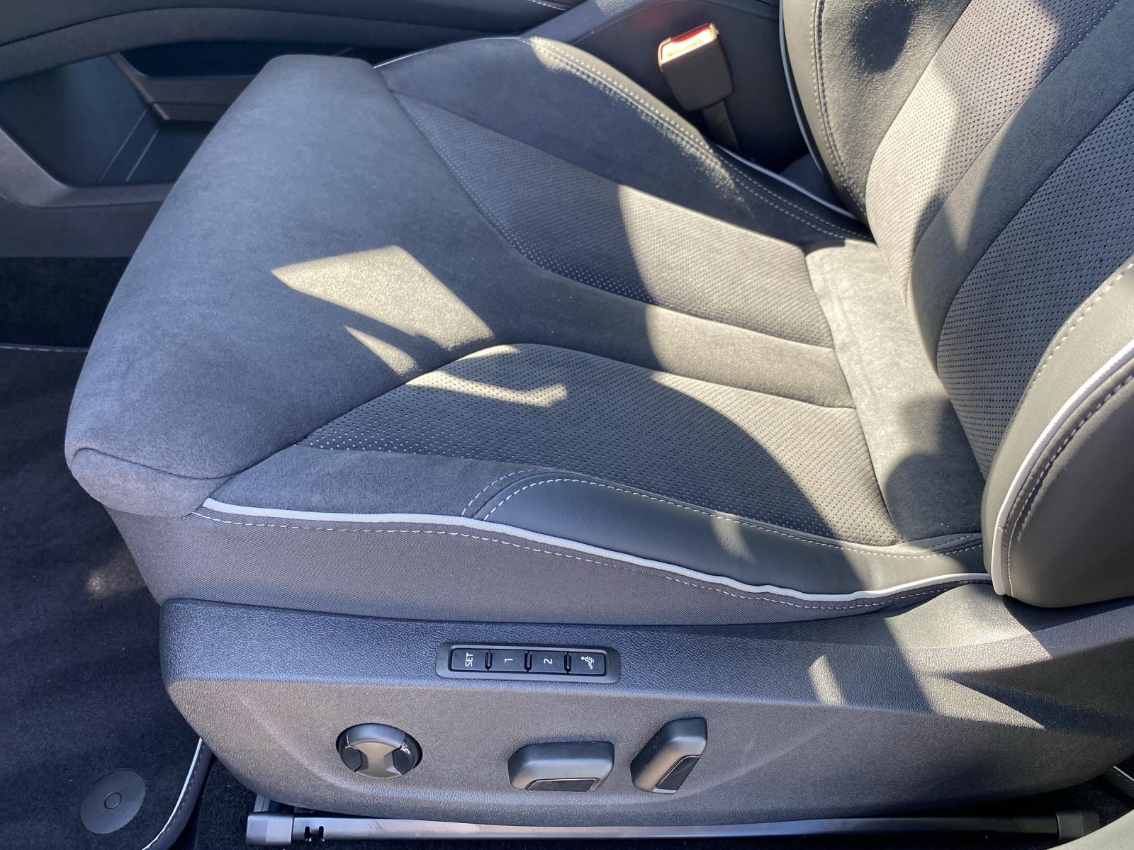 SKODA Enyaq 85x SportLine-image-10