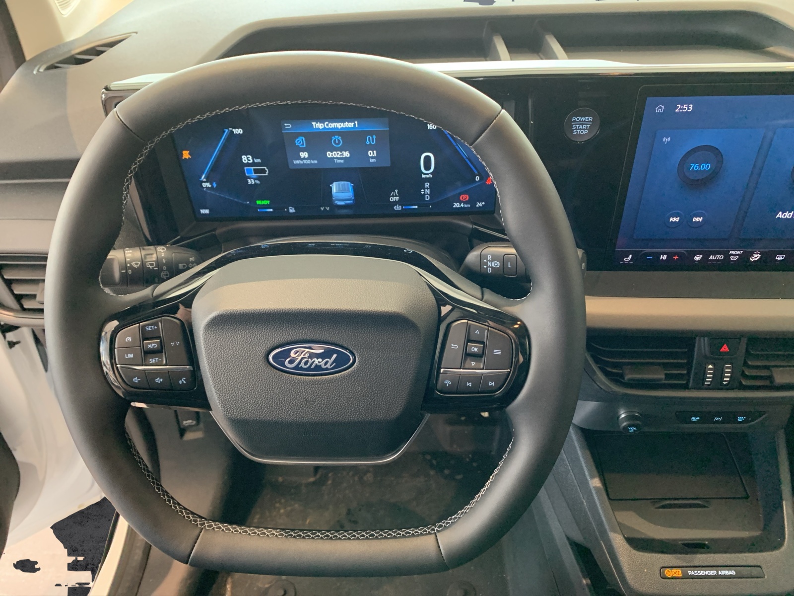 FORD E-Transit Courier Van Trend-image-9