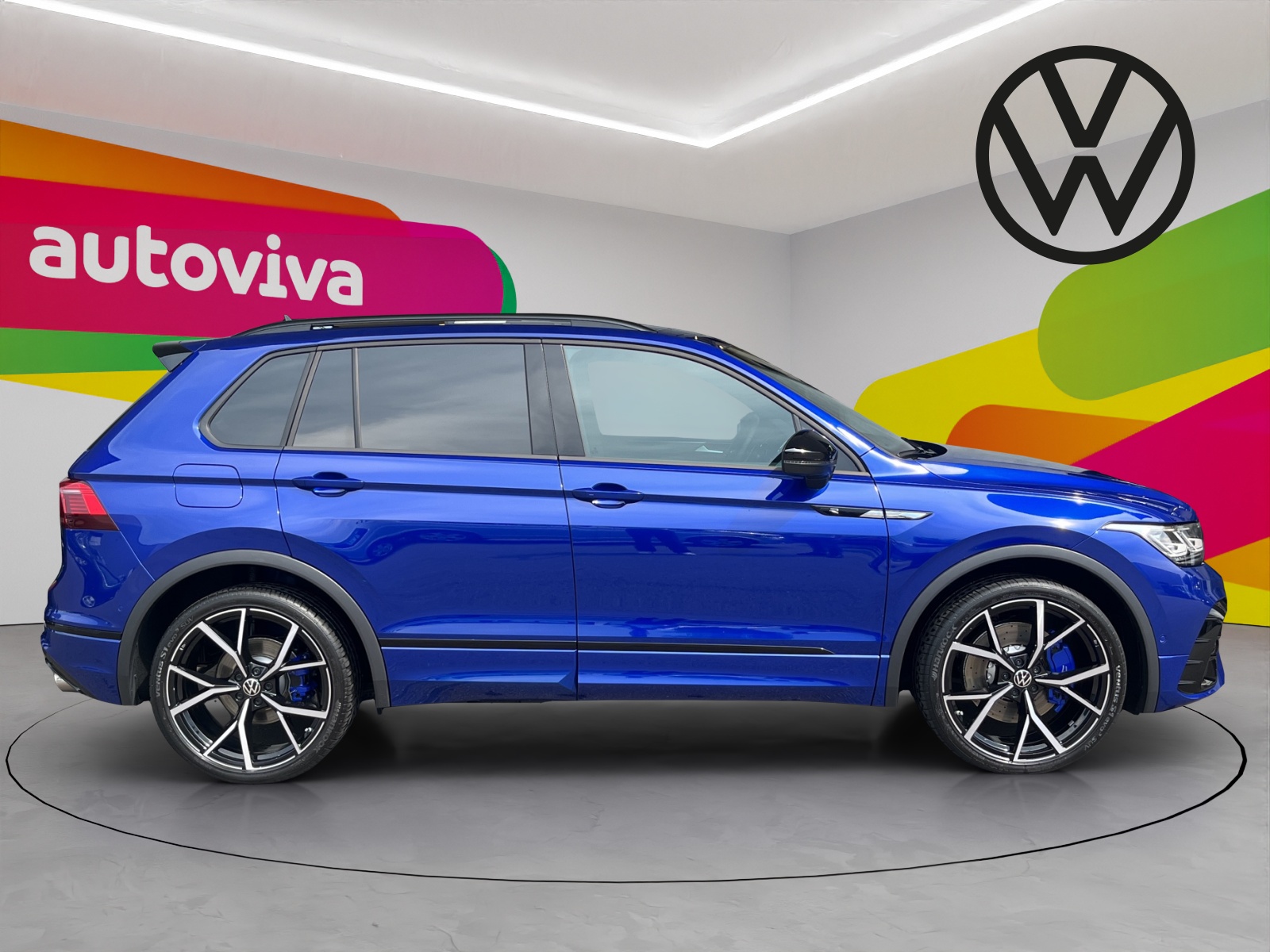 VW Tiguan 2.0TSI R 4Motion DSG-showroom-element-3