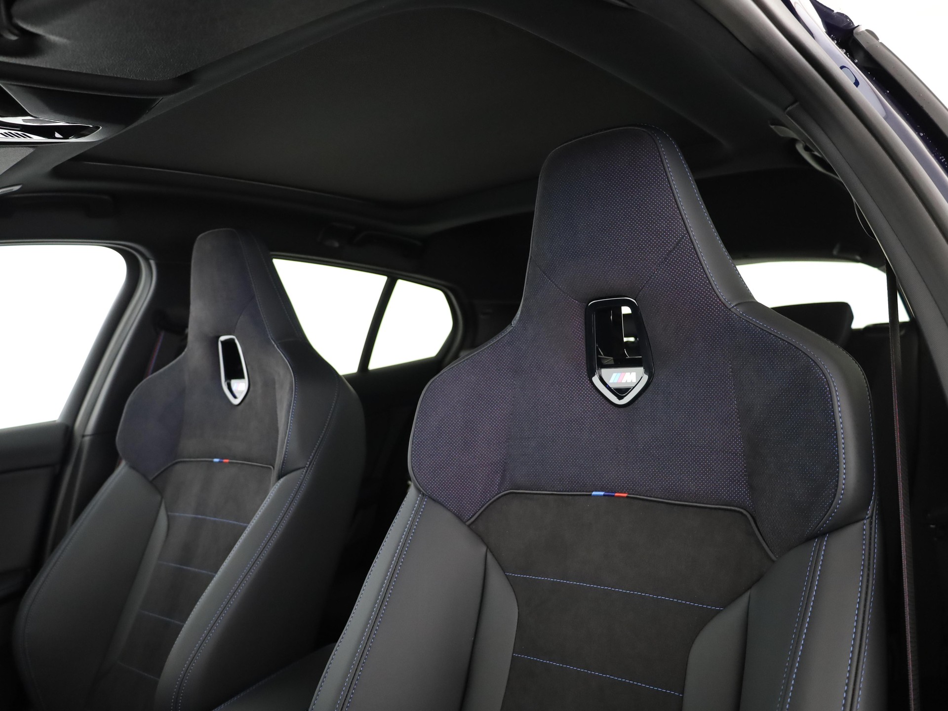 BMW M135i xDrive-image-11