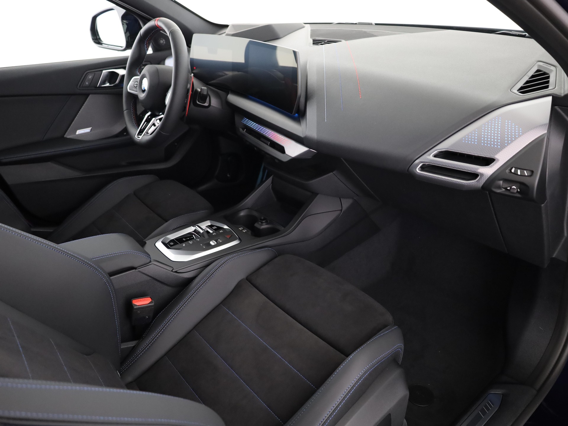 BMW M135i xDrive-image-14