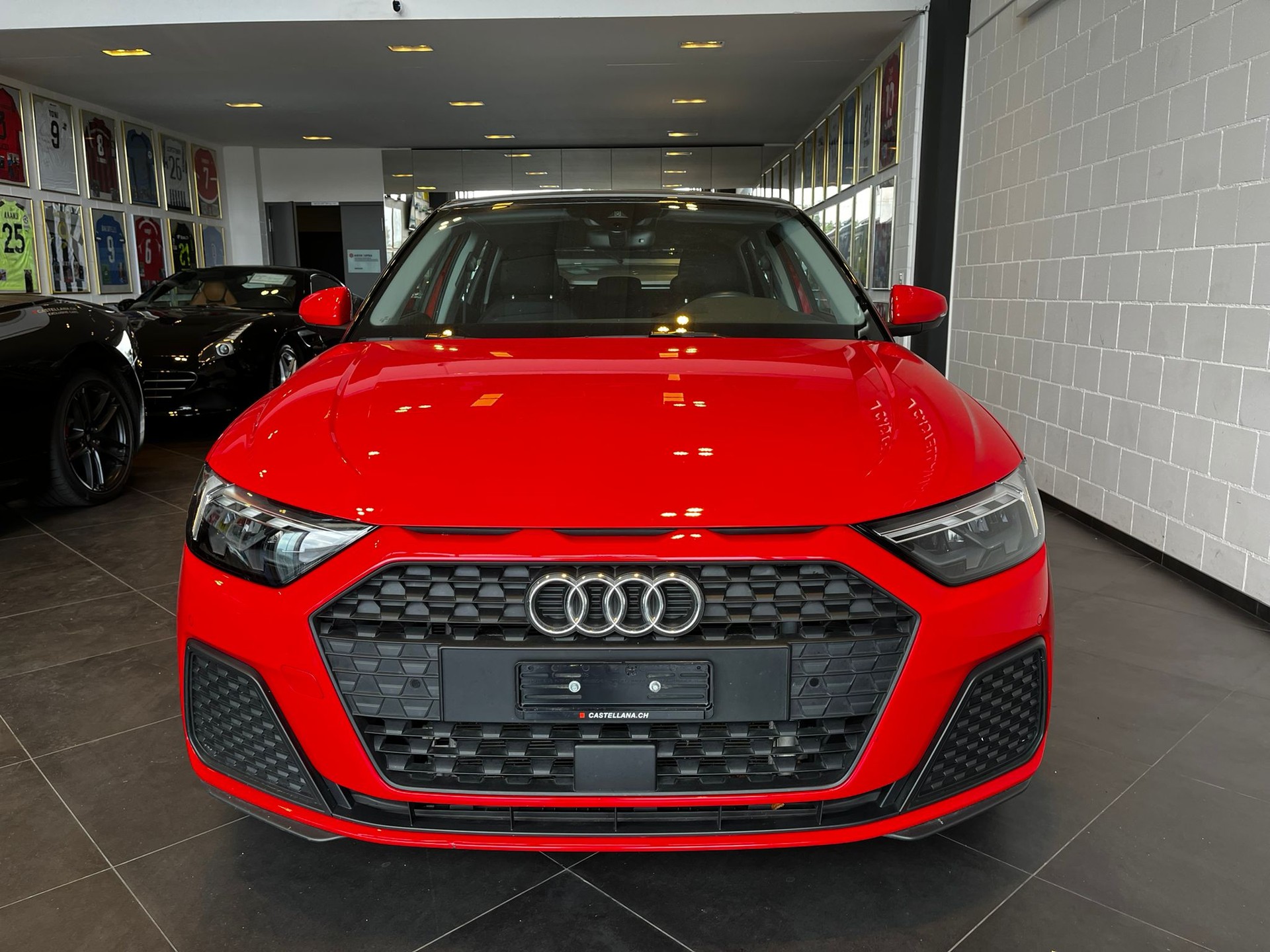 AUDI A1 30 TFSI advanced-image-2