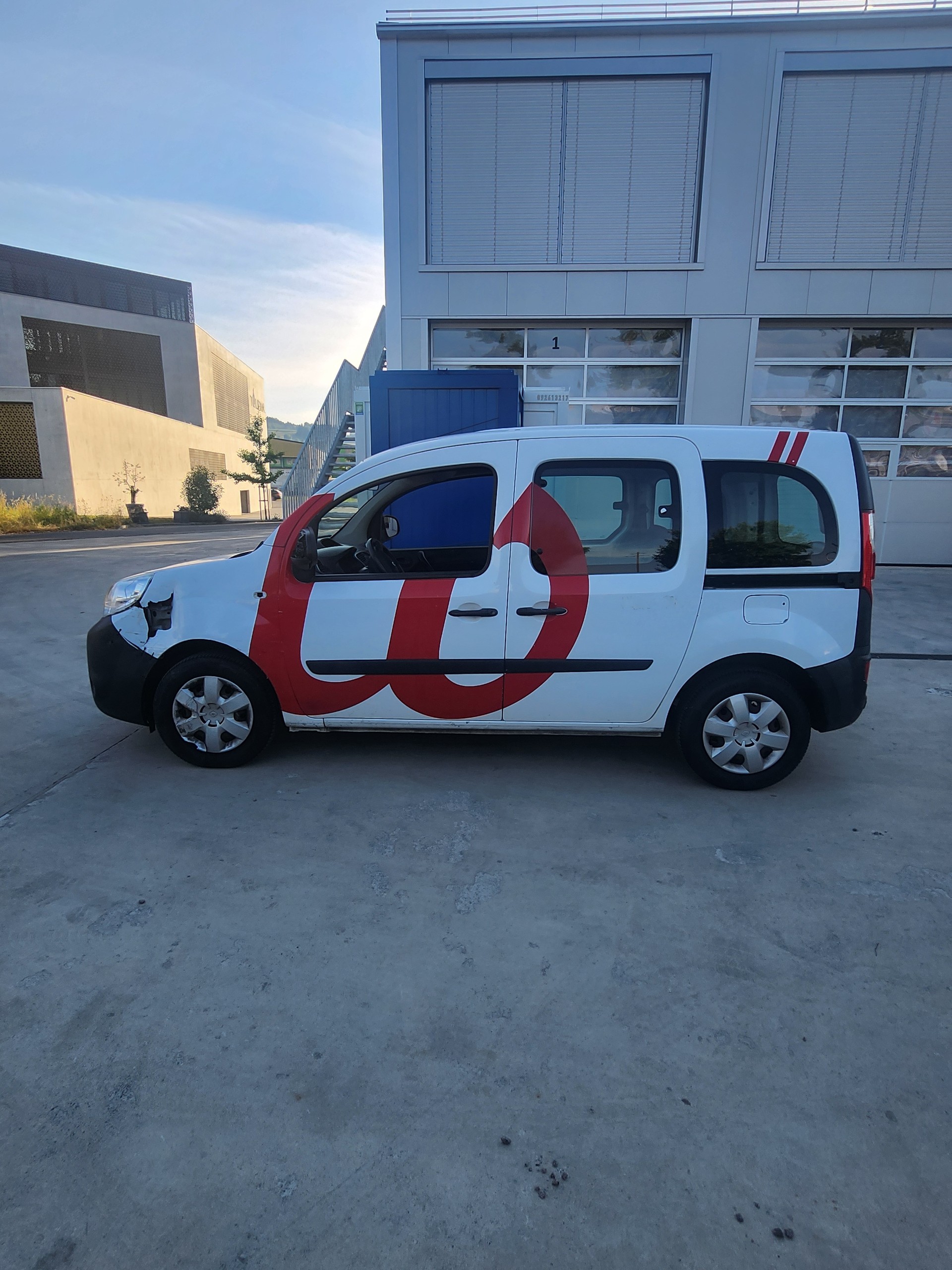 RENAULT Kangoo 1.2 16V Turbo Life-image-8