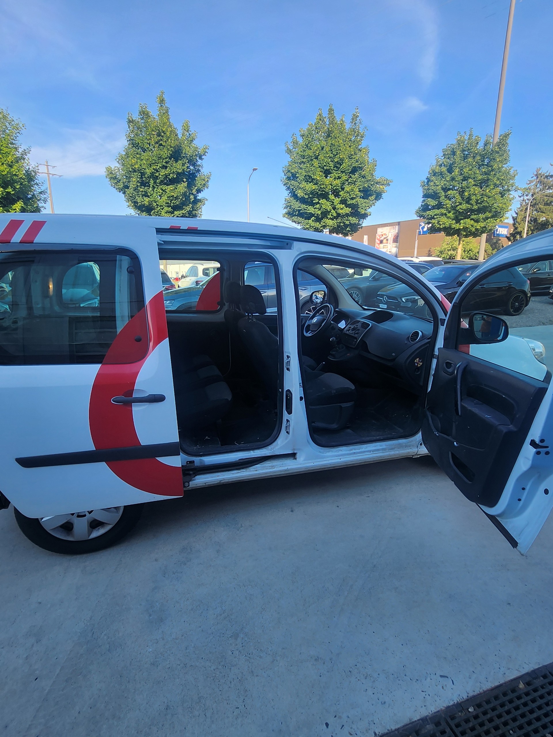 RENAULT Kangoo 1.2 16V Turbo Life-image-6