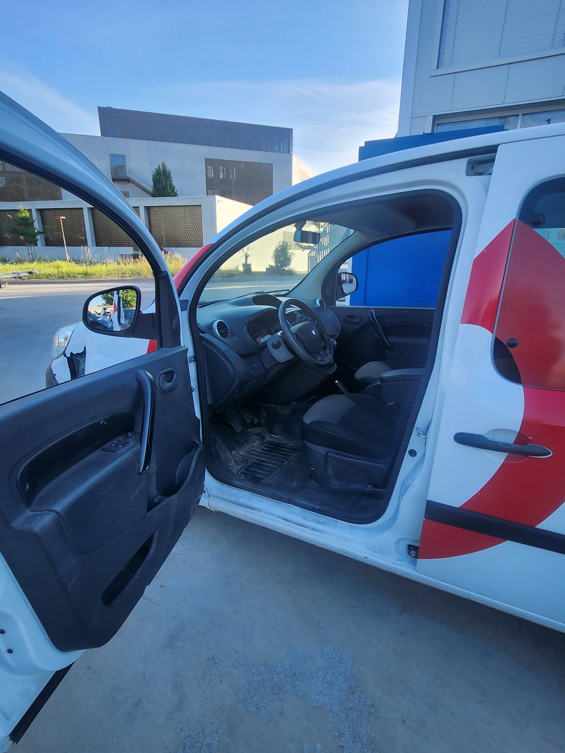 RENAULT Kangoo 1.2 16V Turbo Life-image-3