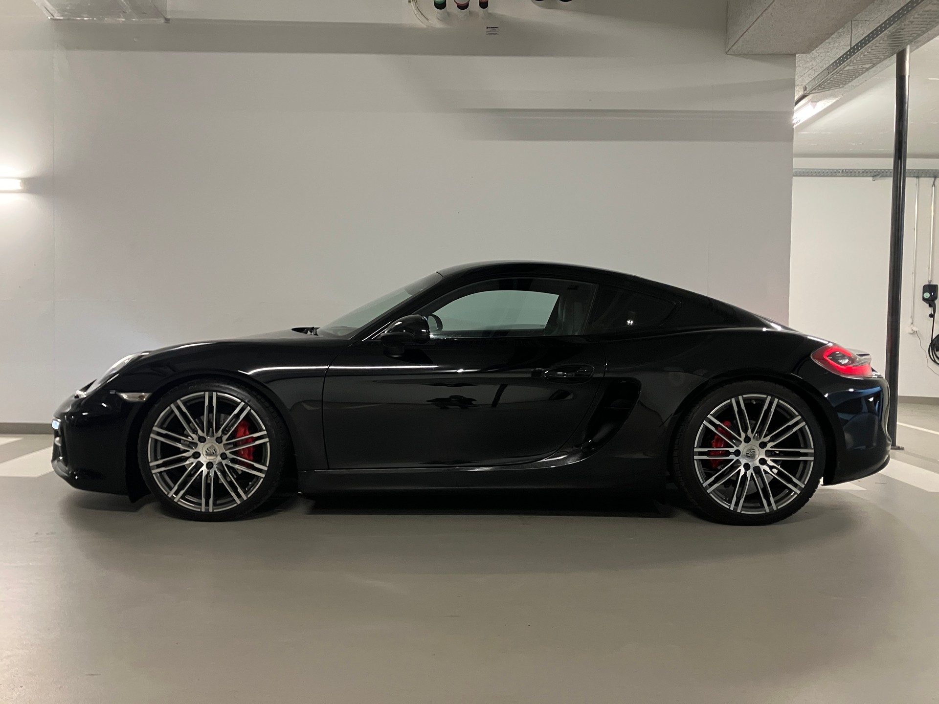 PORSCHE 3.4 GTS PDK-image-1