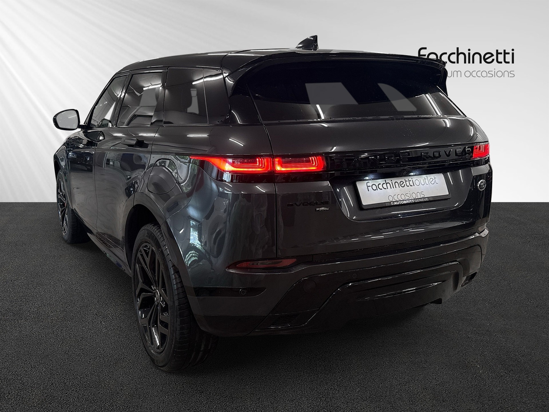 LAND ROVER Range Rover Evoque P 300e SE AT8-showroom-element-2