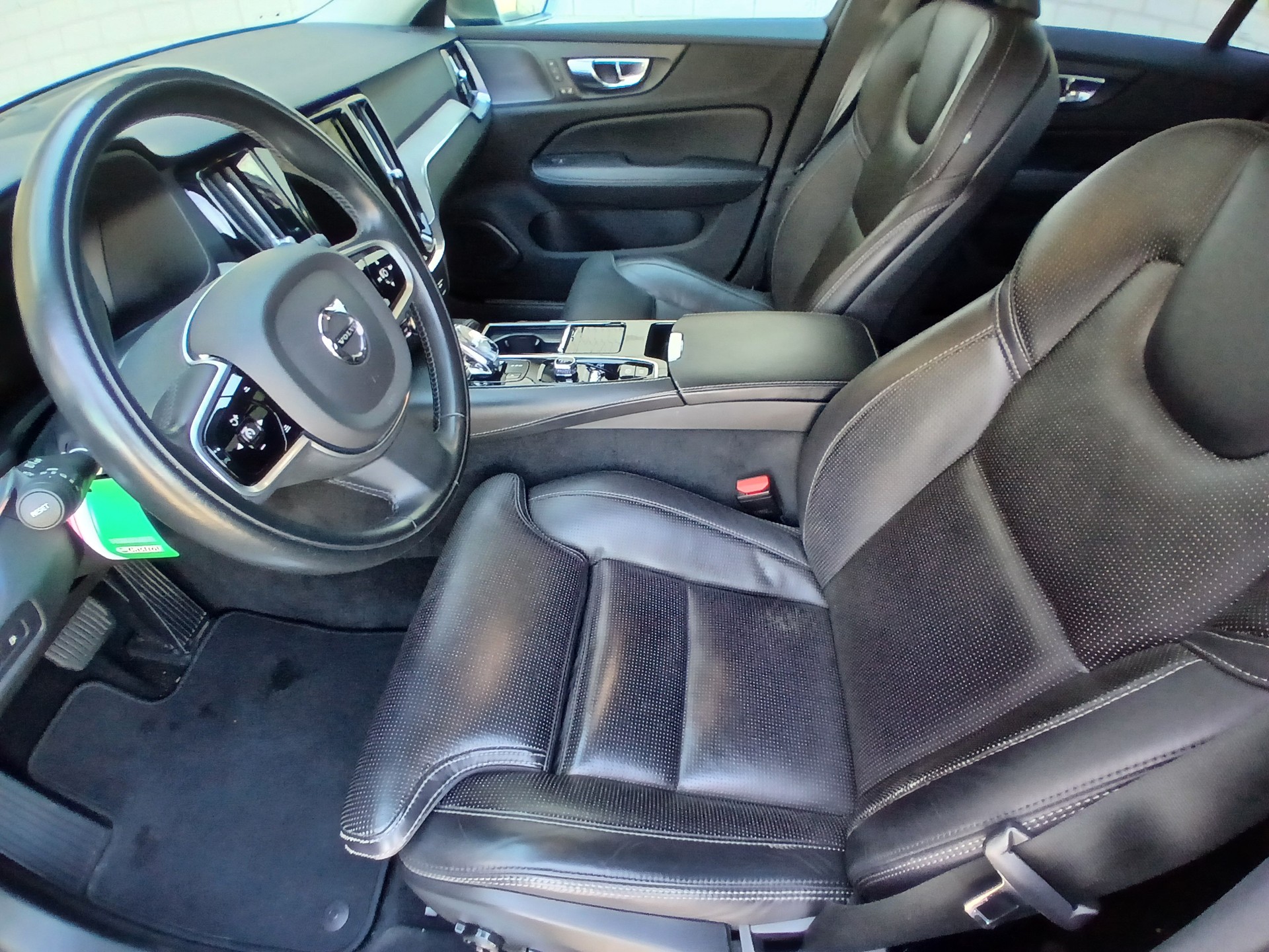 VOLVO V60 T6 eAWD Twin Engine Inscription Geartronic-image-8