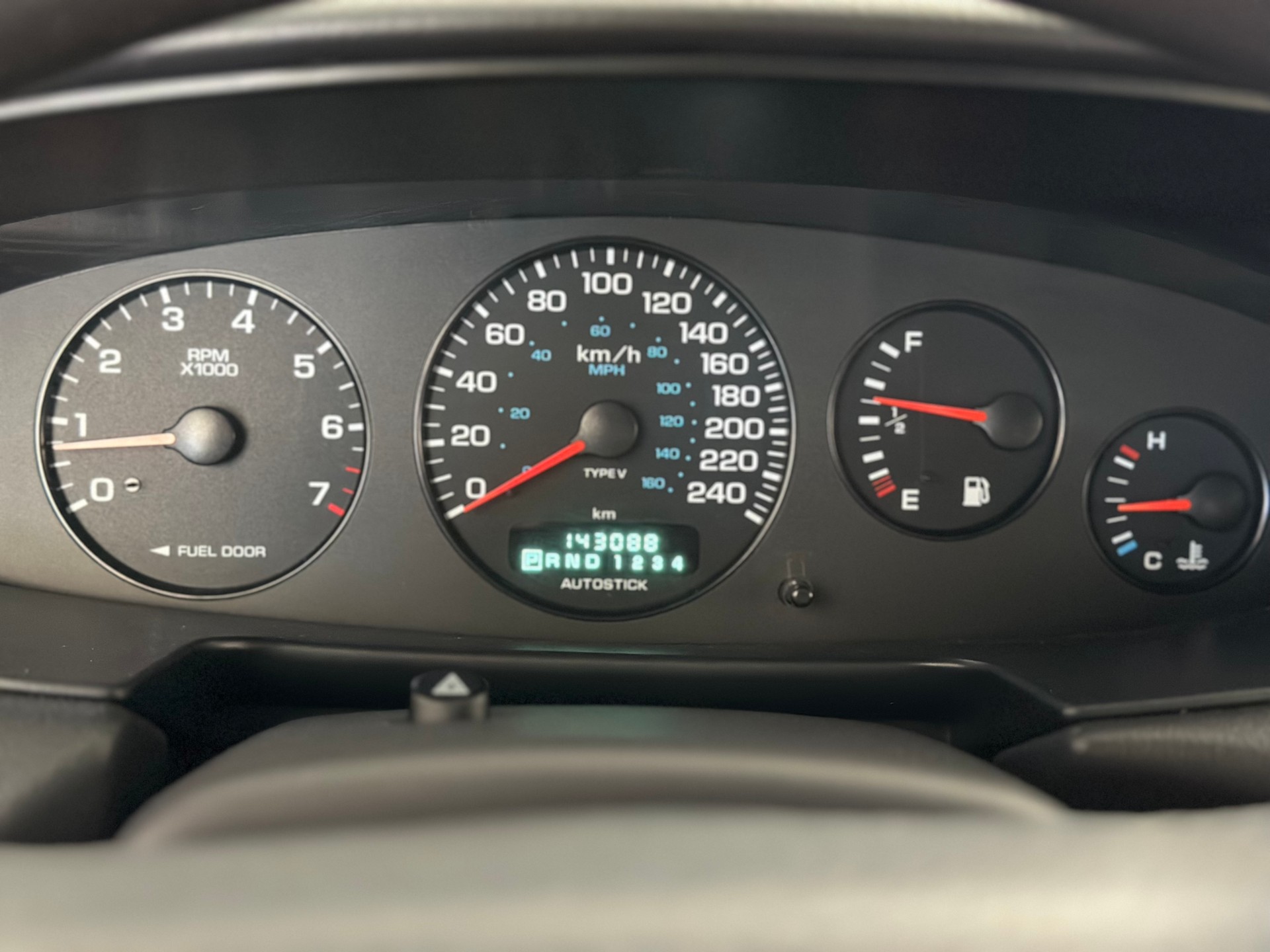 CHRYSLER Stratus 2.5 V6 LX Cabrio-image-17