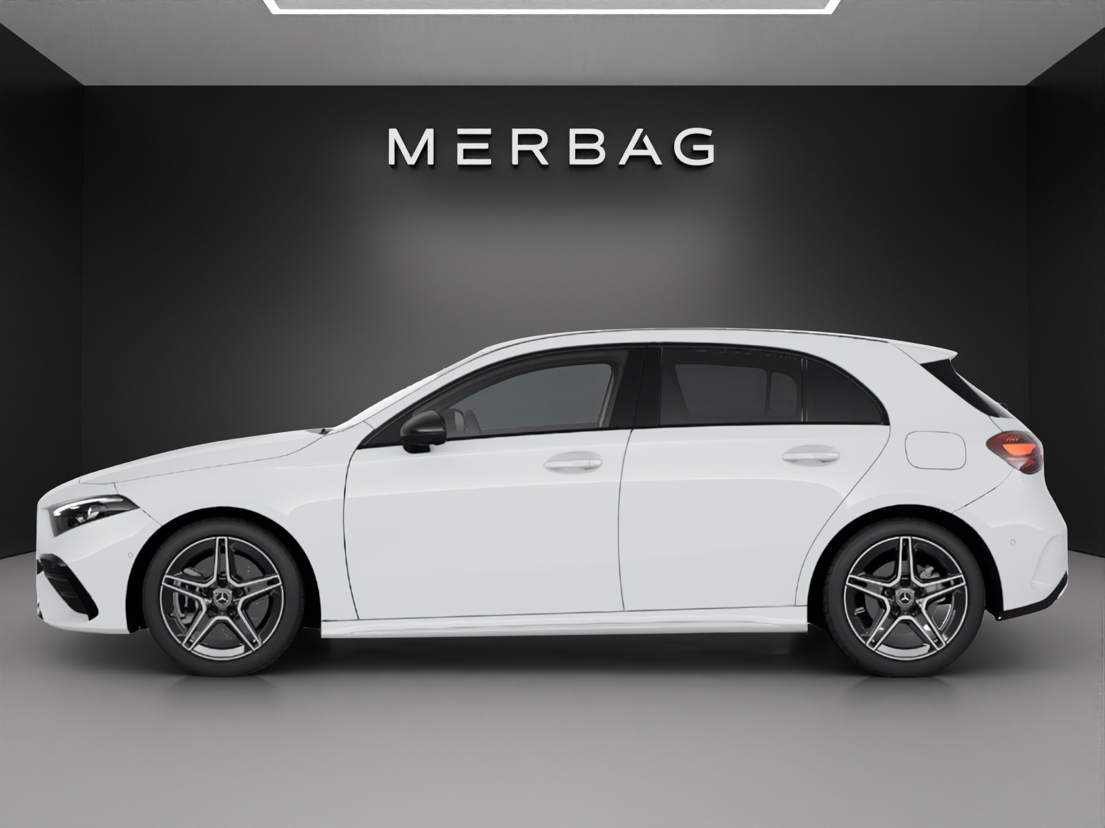MERCEDES-BENZ A 220 4Matic 8G-DCT-image-1