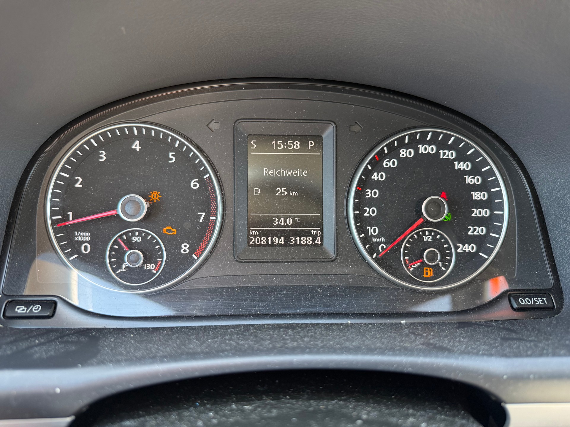 VW CrossTouran 1.4 TSI DSG-image-12