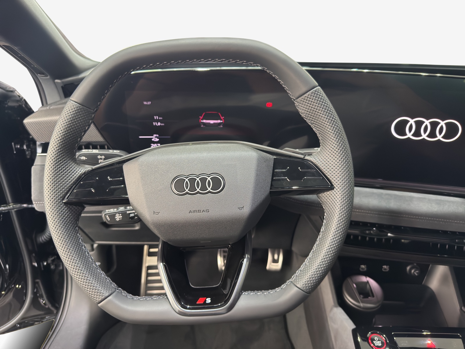 AUDI S6 Avant e-tron quattro-image-9