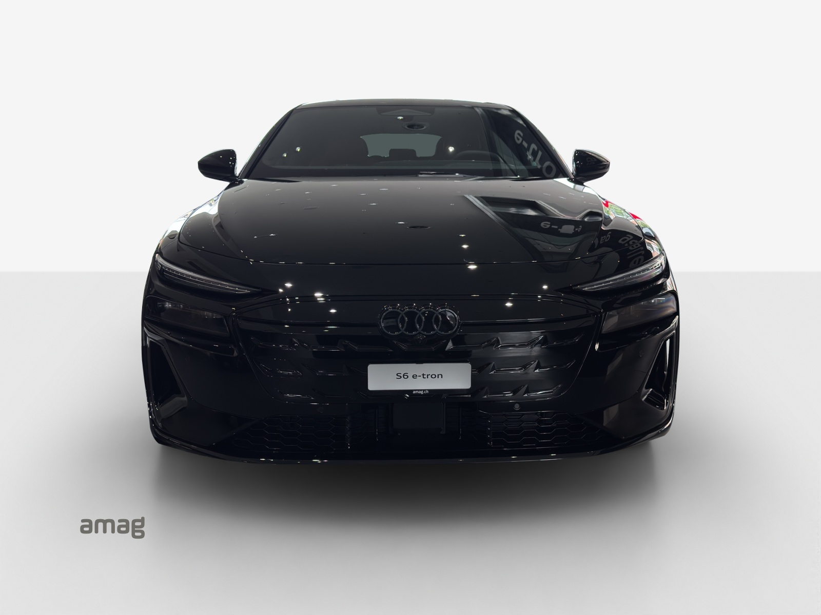 AUDI S6 Avant e-tron quattro-image-6