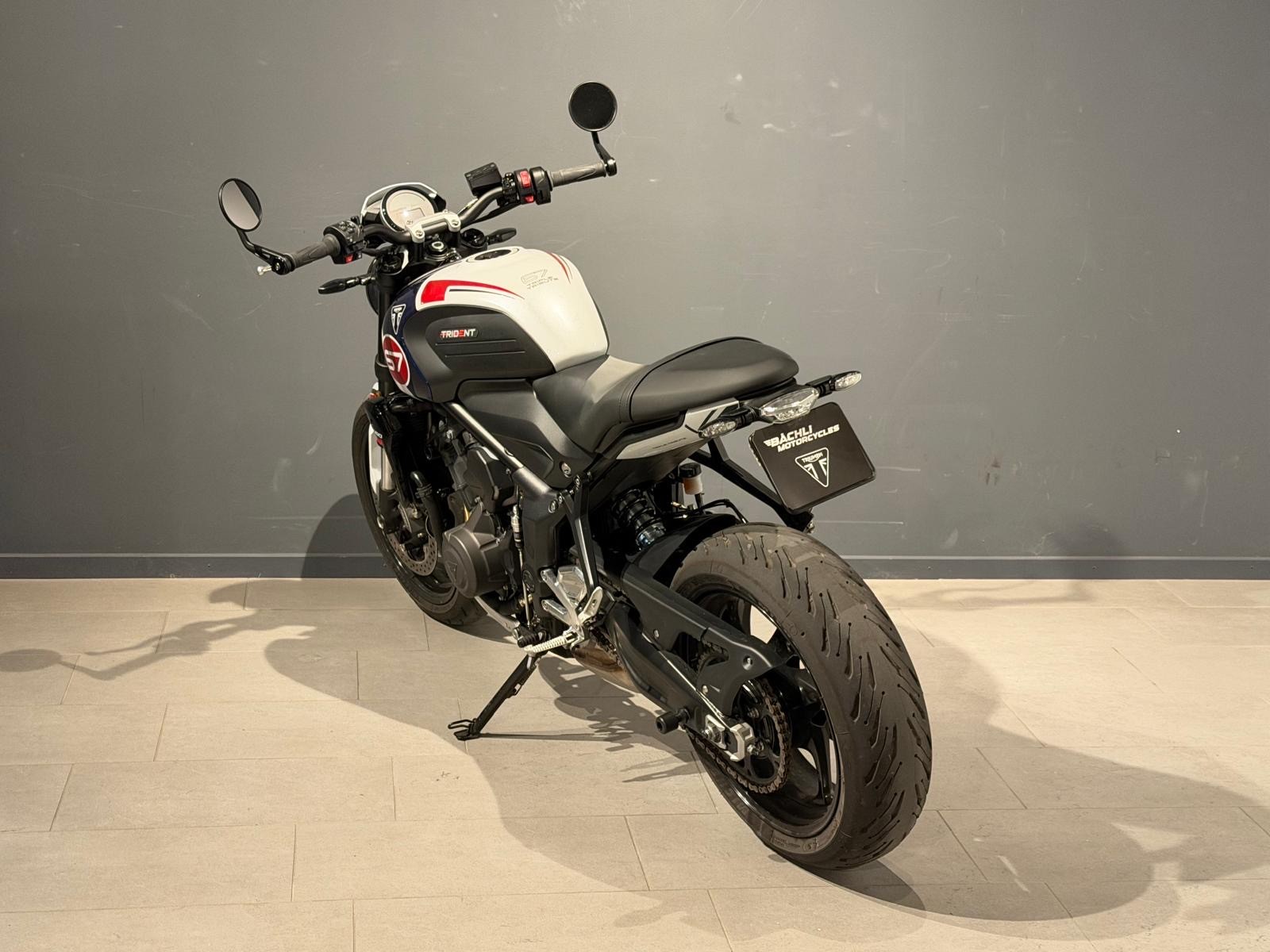 TRIUMPH Trident 660-image-4