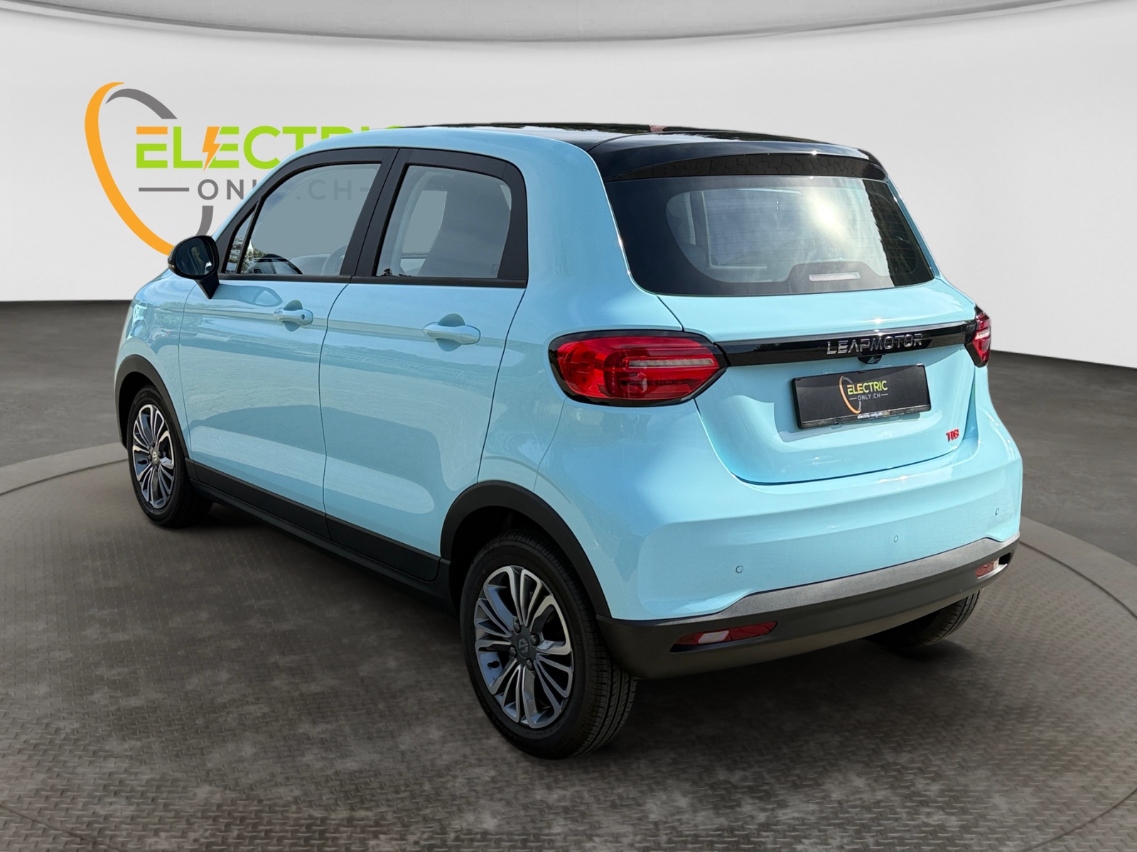 LEAPMOTOR T03 37kWh-showroom-element-2