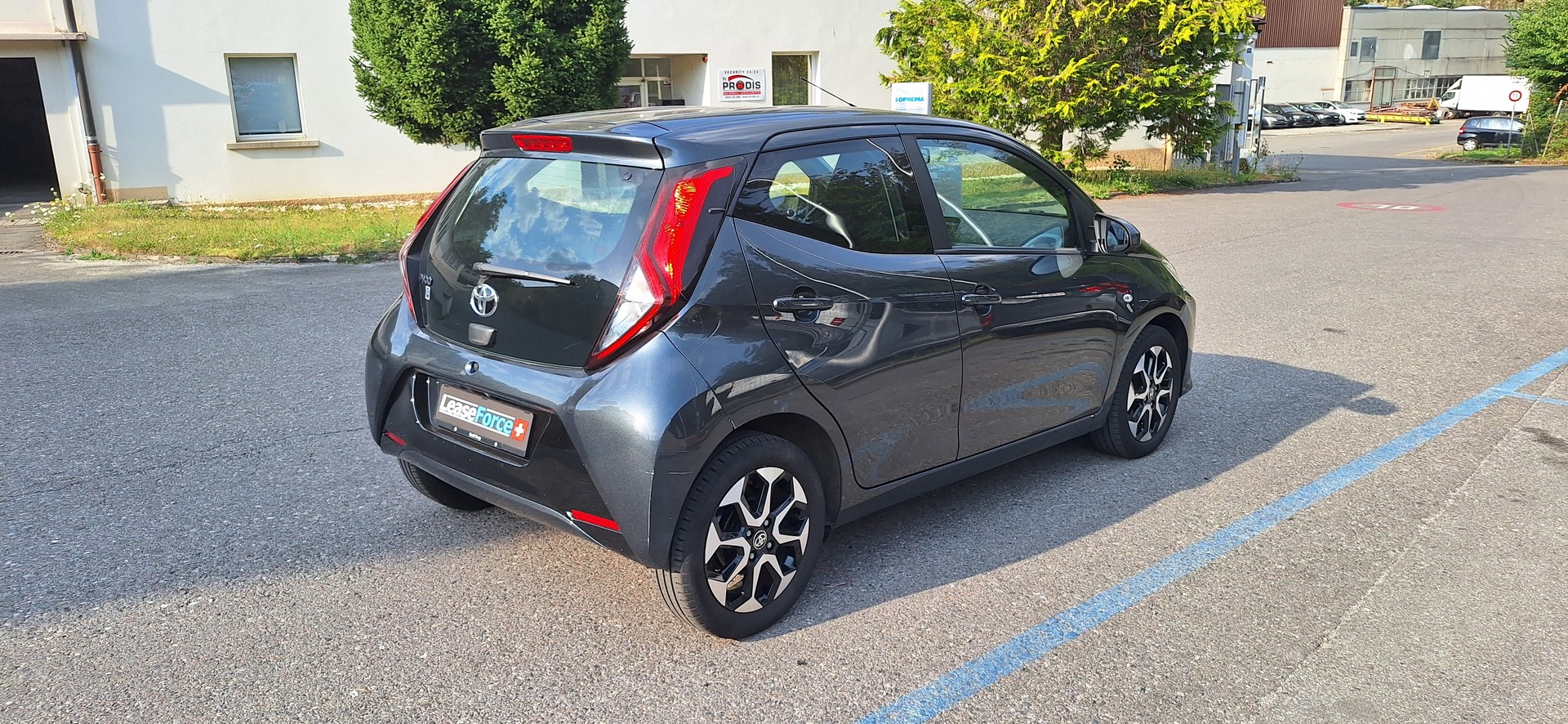 TOYOTA Aygo 1.0 VVT-i X-shift Trend-image-5