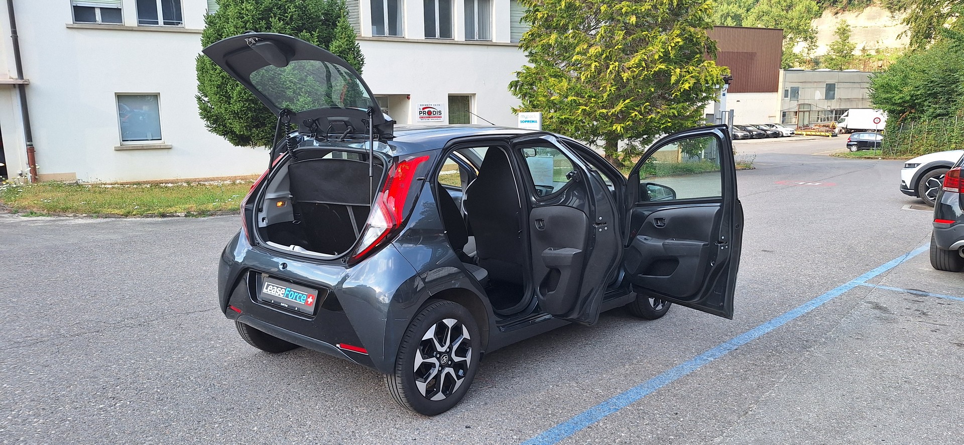 TOYOTA Aygo 1.0 VVT-i X-shift Trend-image-19