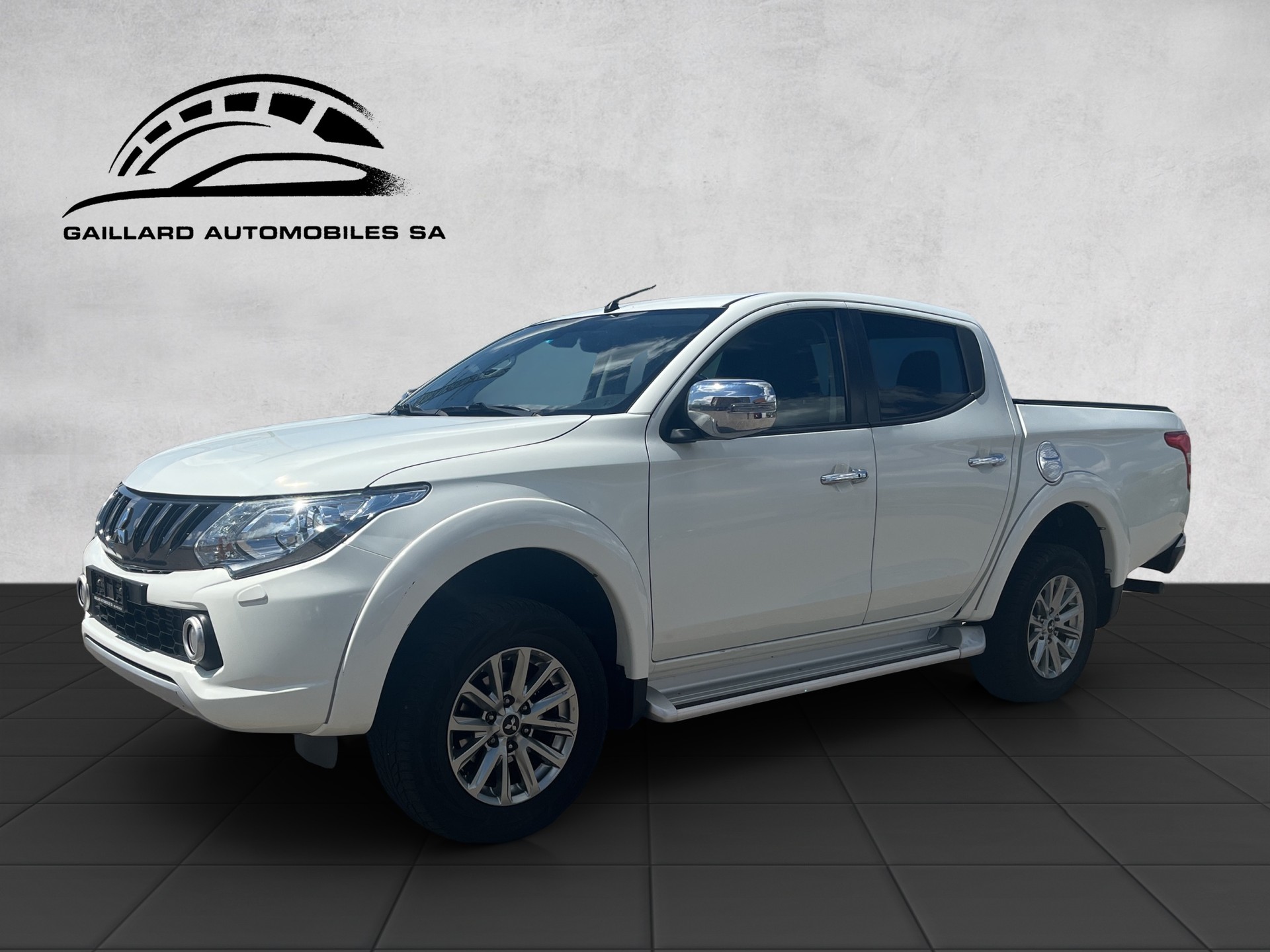 MITSUBISHI L 200 2.4 Style Double Cab A