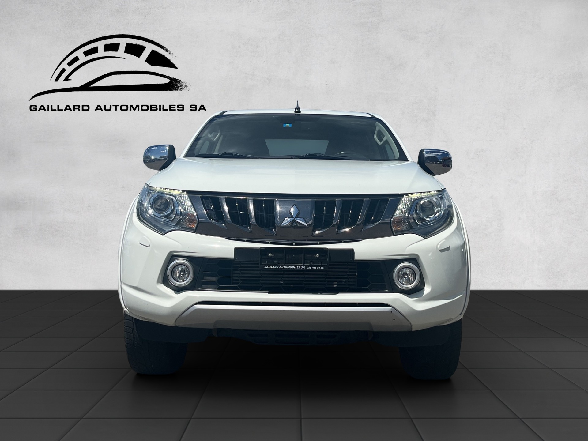 MITSUBISHI L 200 2.4 Style Double Cab A-image-6