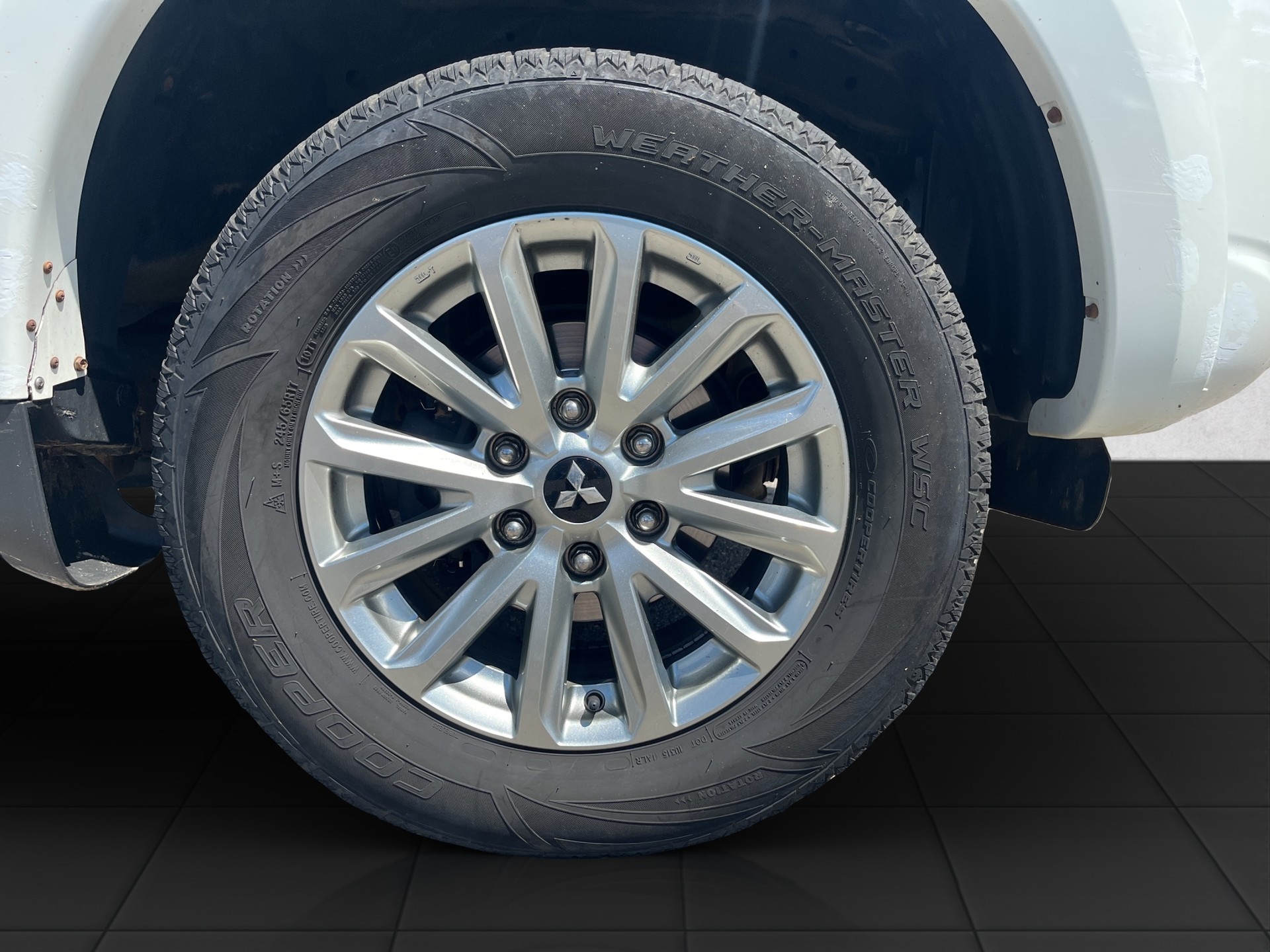 MITSUBISHI L 200 2.4 Style Double Cab A-image-15