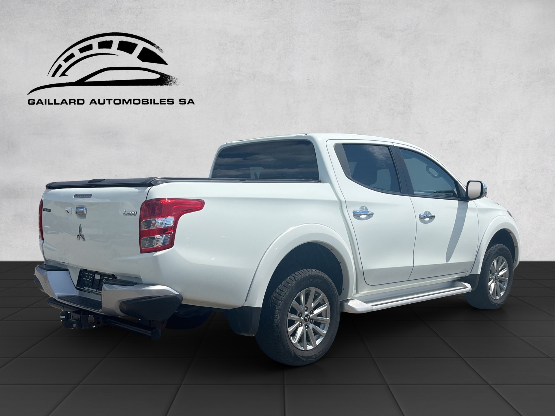 MITSUBISHI L 200 2.4 Style Double Cab A-image-3