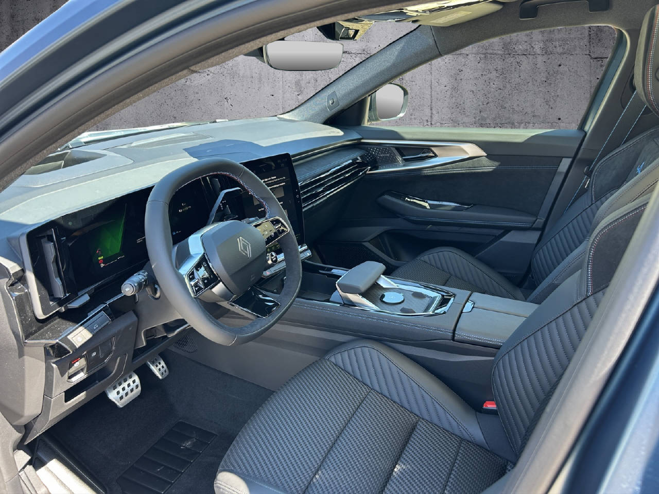RENAULT Espace esprit Alpine full hybrid E-Tech 200 - 5 Seater-image-4