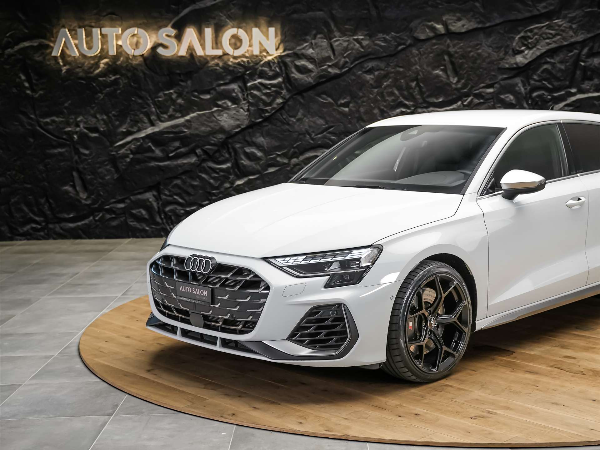 AUDI S3 Sportback TFSI quattro S-tronic *Facelift*Abstandsregler*19" Felgen*Sitzheizung*-image-14