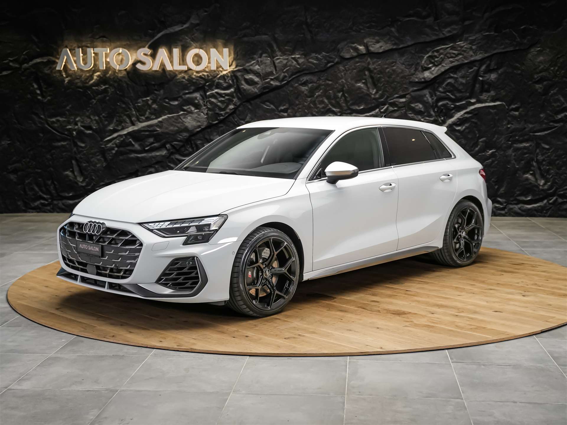AUDI S3 Sportback TFSI quattro S-tronic *Facelift*Abstandsregler*19" Felgen*Sitzheizung*-image-0