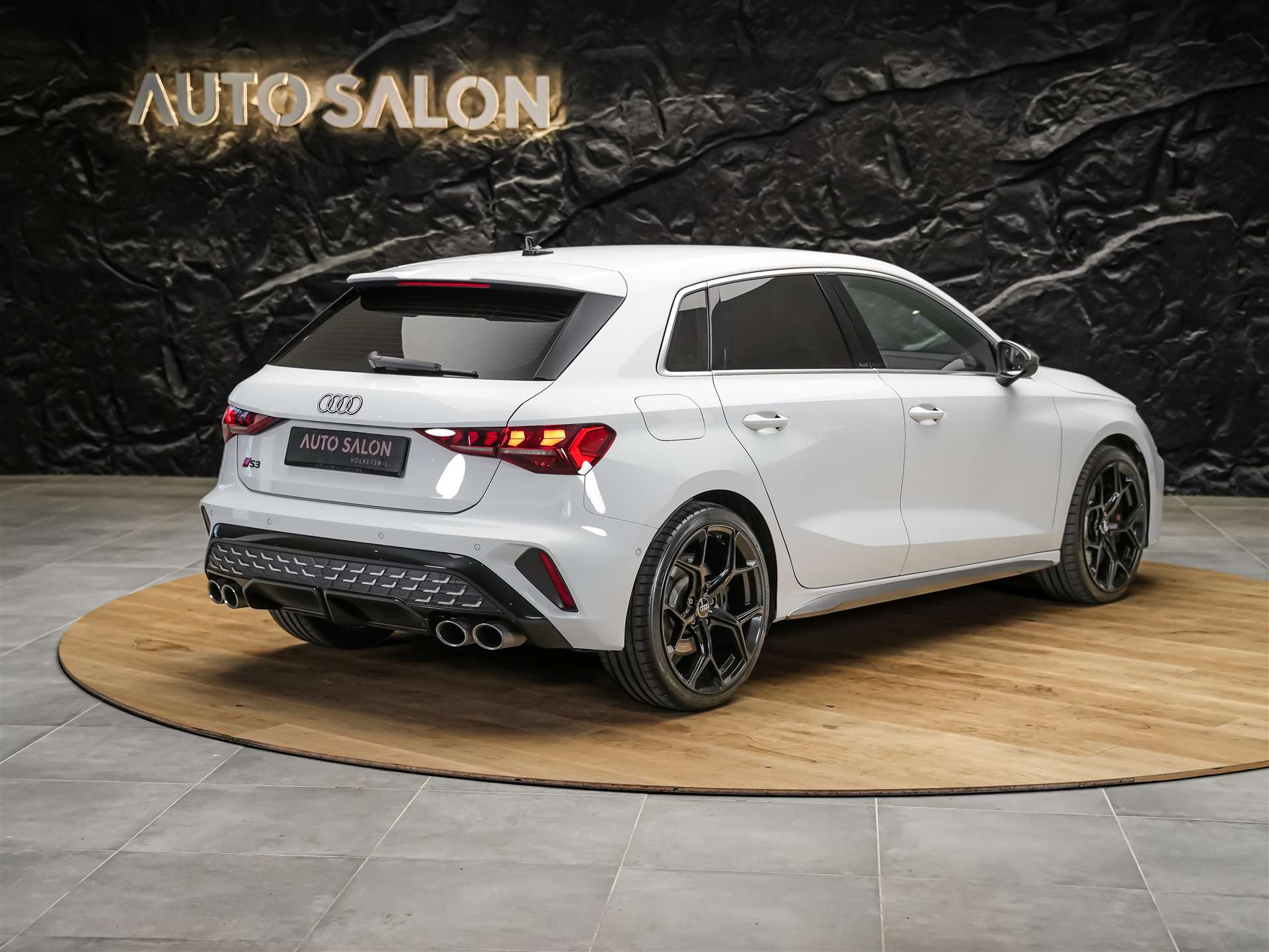 AUDI S3 Sportback TFSI quattro S-tronic *Facelift*Abstandsregler*19" Felgen*Sitzheizung*-image-4