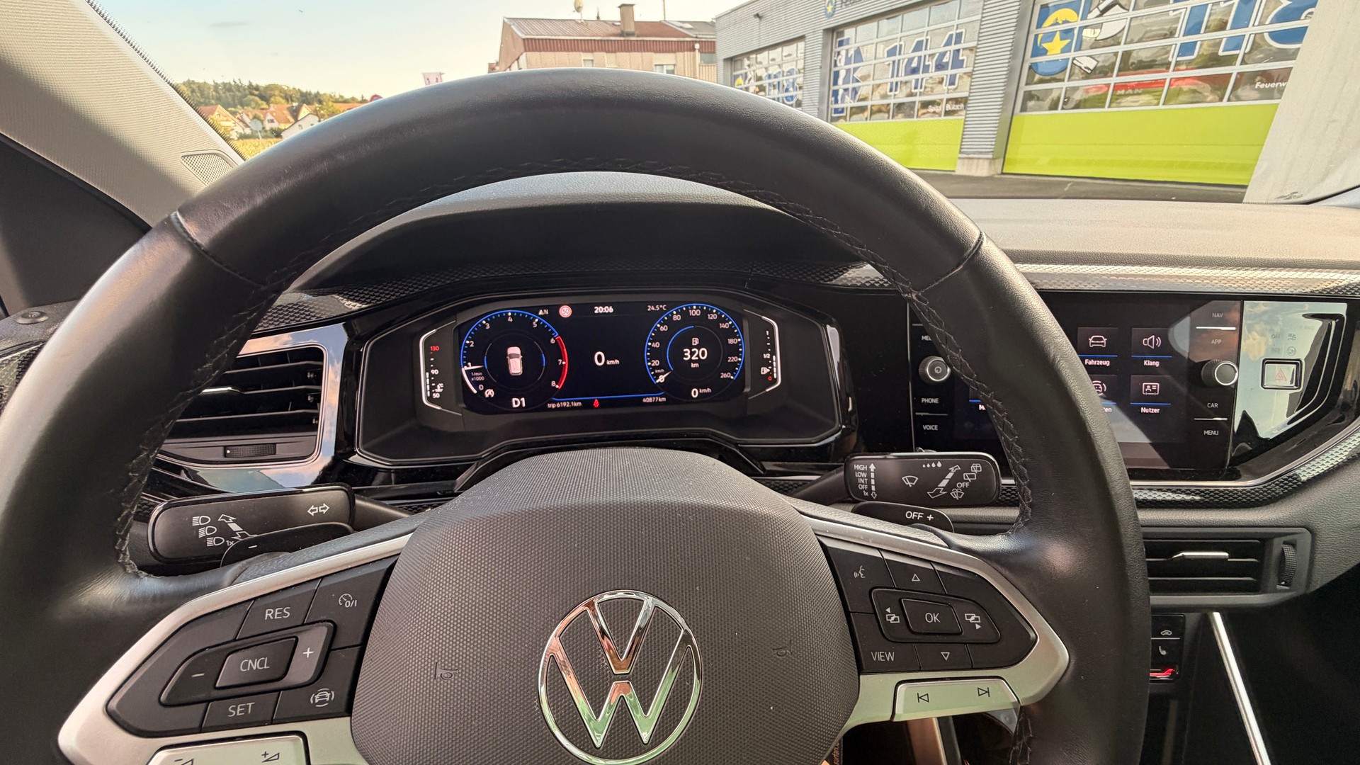 VW 1.0 TSI 110 Life DSG-image-4