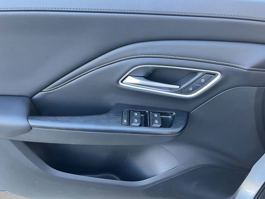 MG ZS 1.5 Hybrid+ Luxury-image-11