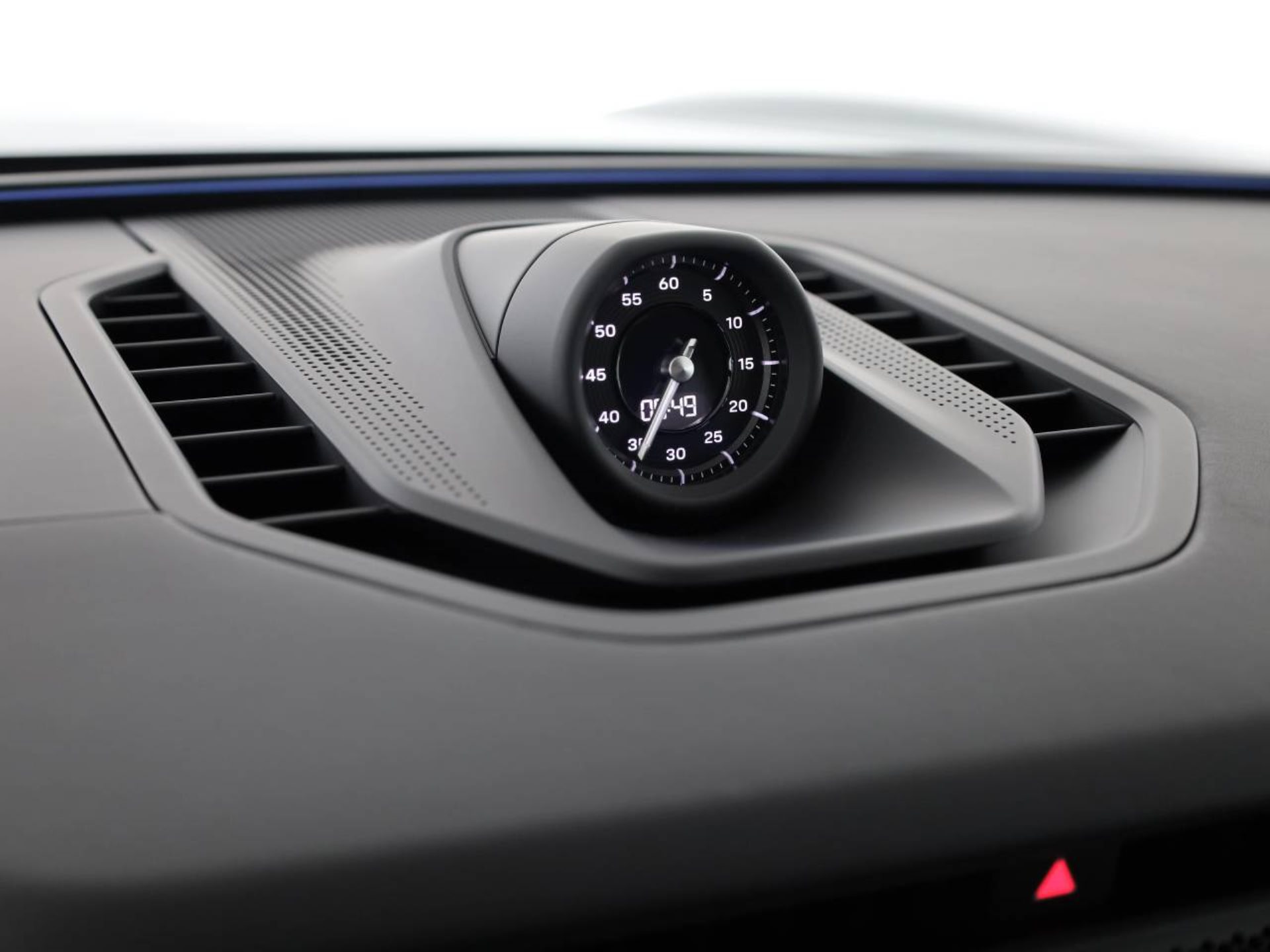 PORSCHE Cayenne Coupé Electric-image-12