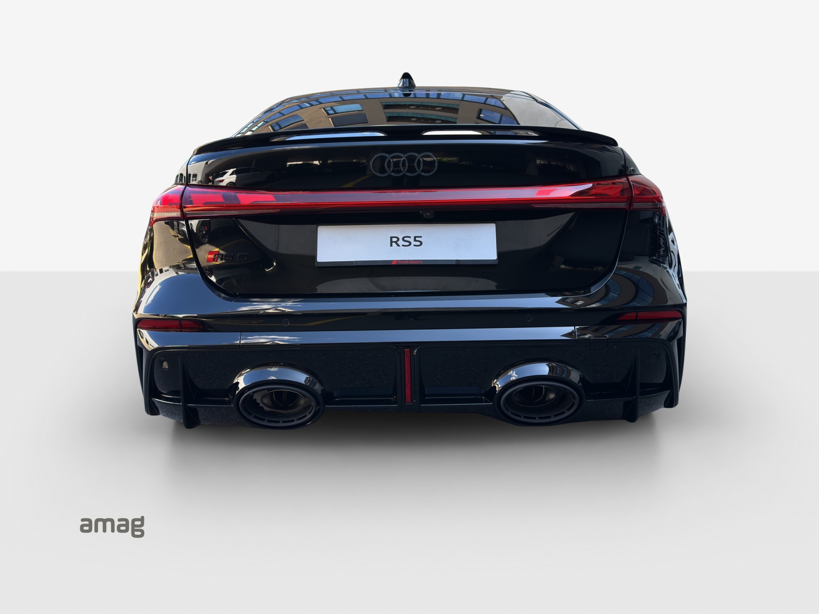 AUDI RS 5 Limousine TFSI 470 kW Tiptronic quattro-image-3