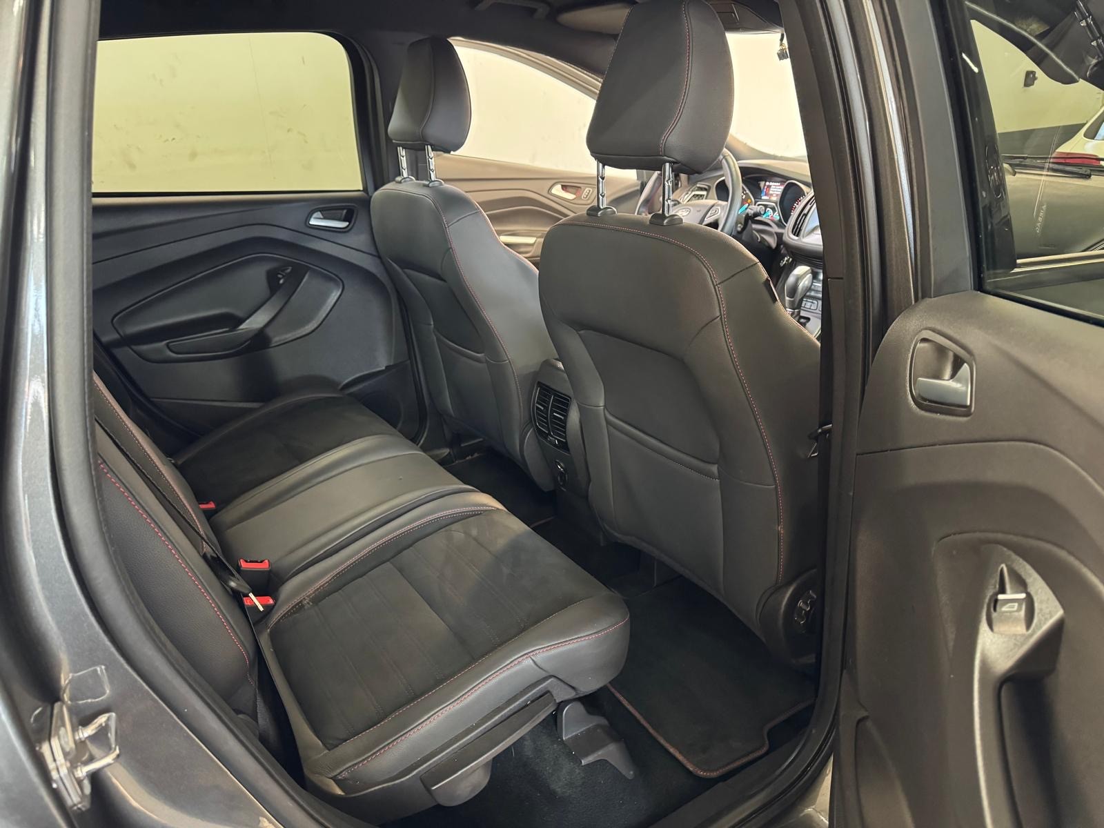 FORD Kuga 2.0 TDCi ST Line High 4WD PowerShift-image-10
