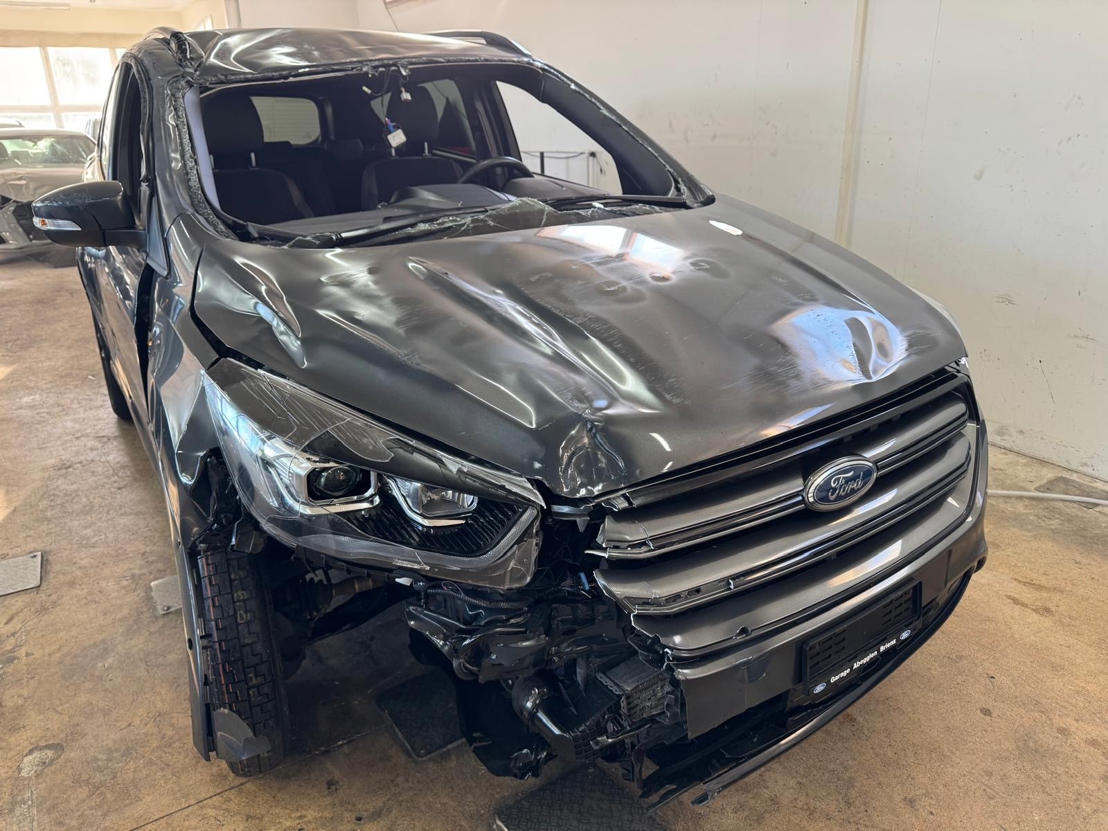 FORD Kuga 2.0 TDCi ST Line High 4WD PowerShift-image-6