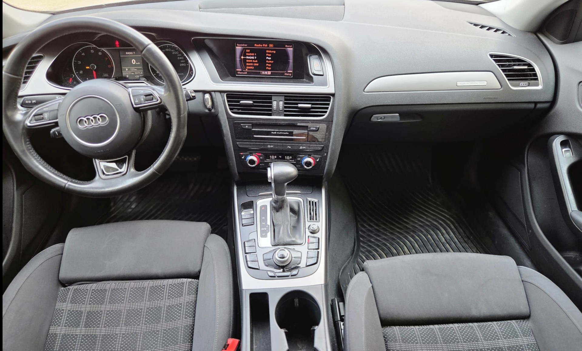 AUDI A4 Avant 2.0 TFSI quattro s-tronic-image-7