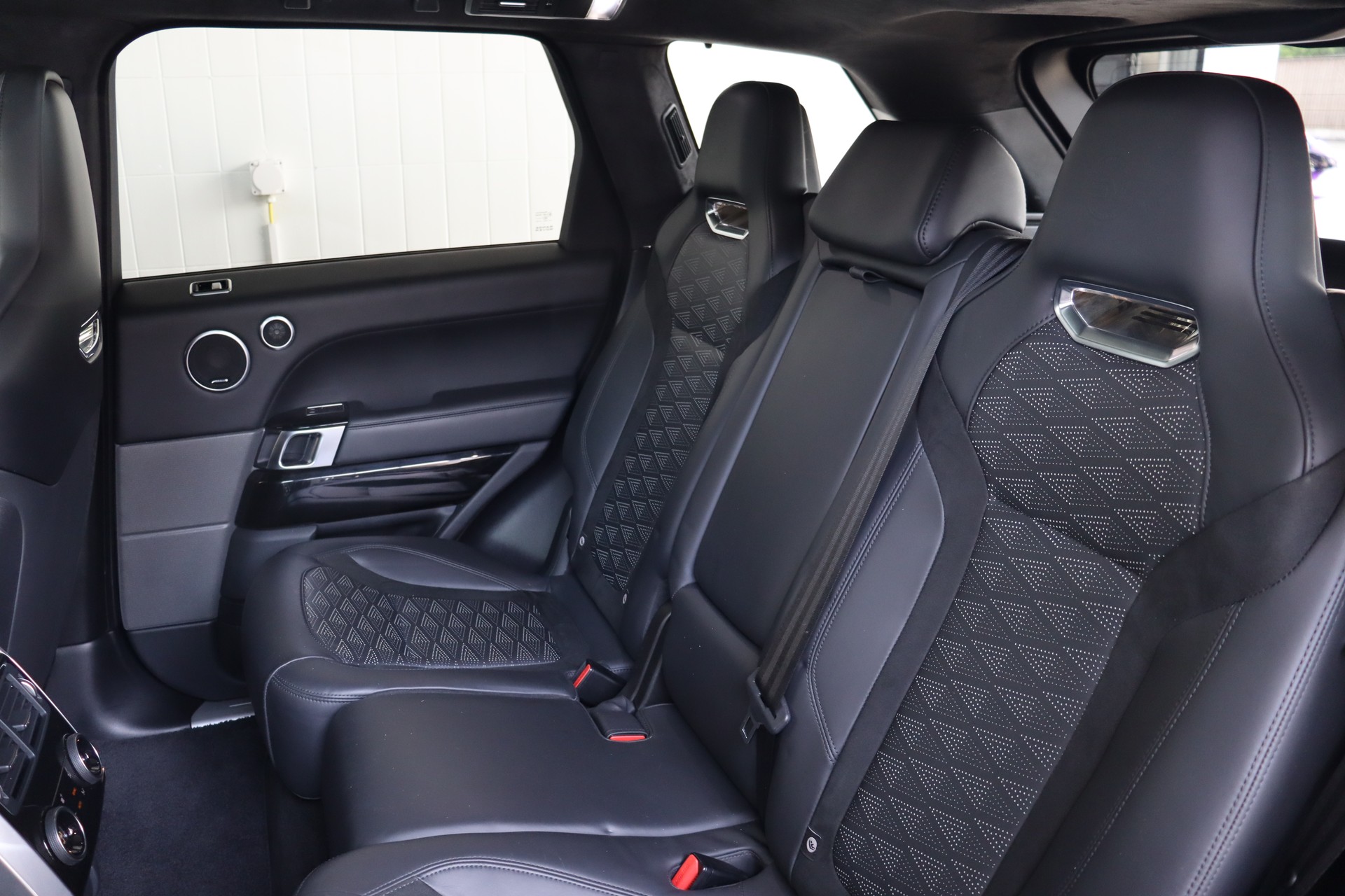 LAND ROVER Range Rover Sport 5.0 V8 S/C SVR Automatic-image-13
