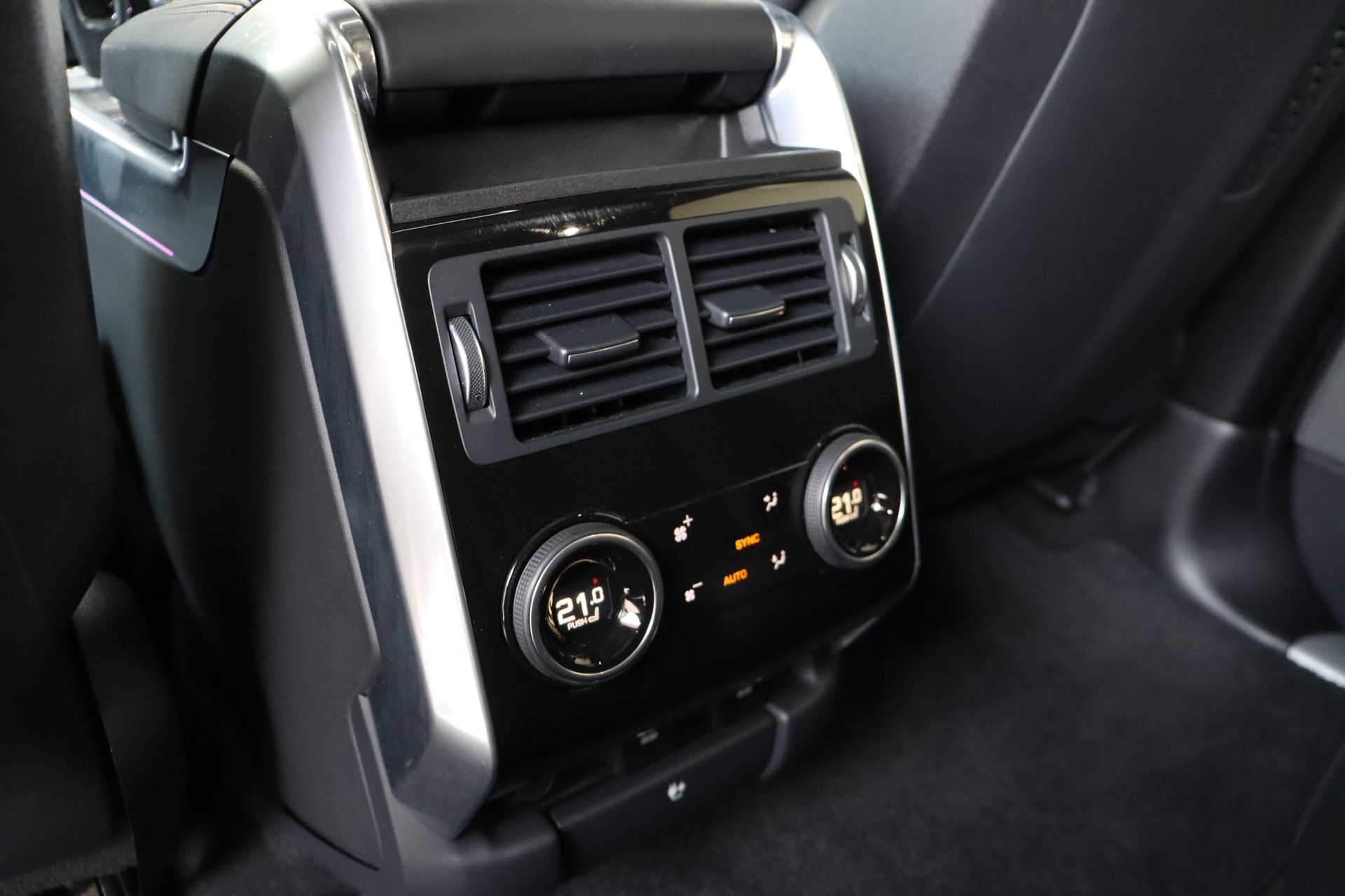 LAND ROVER Range Rover Sport 5.0 V8 S/C SVR Automatic-image-15