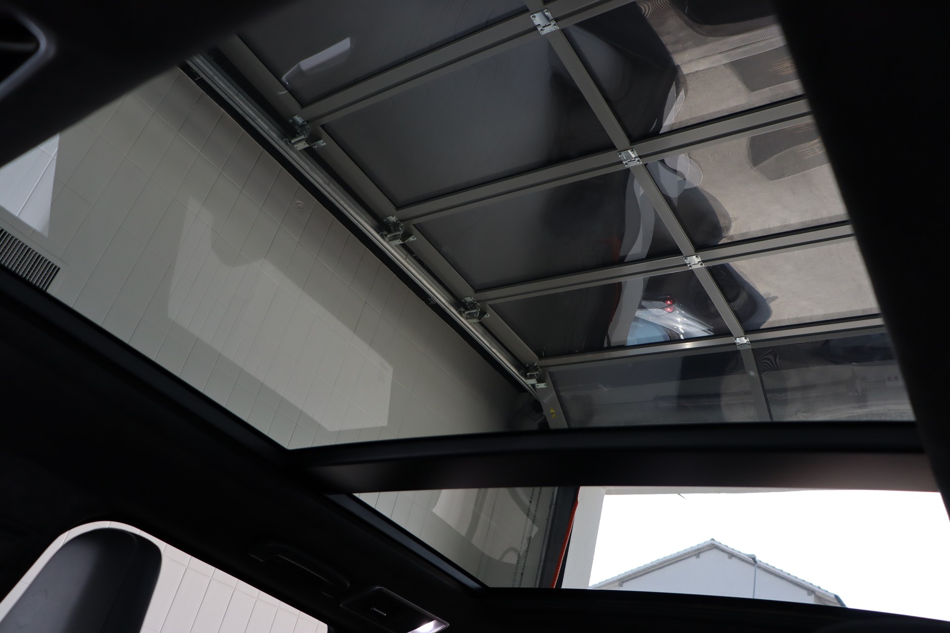 LAND ROVER Range Rover Sport 5.0 V8 S/C SVR Automatic-image-16