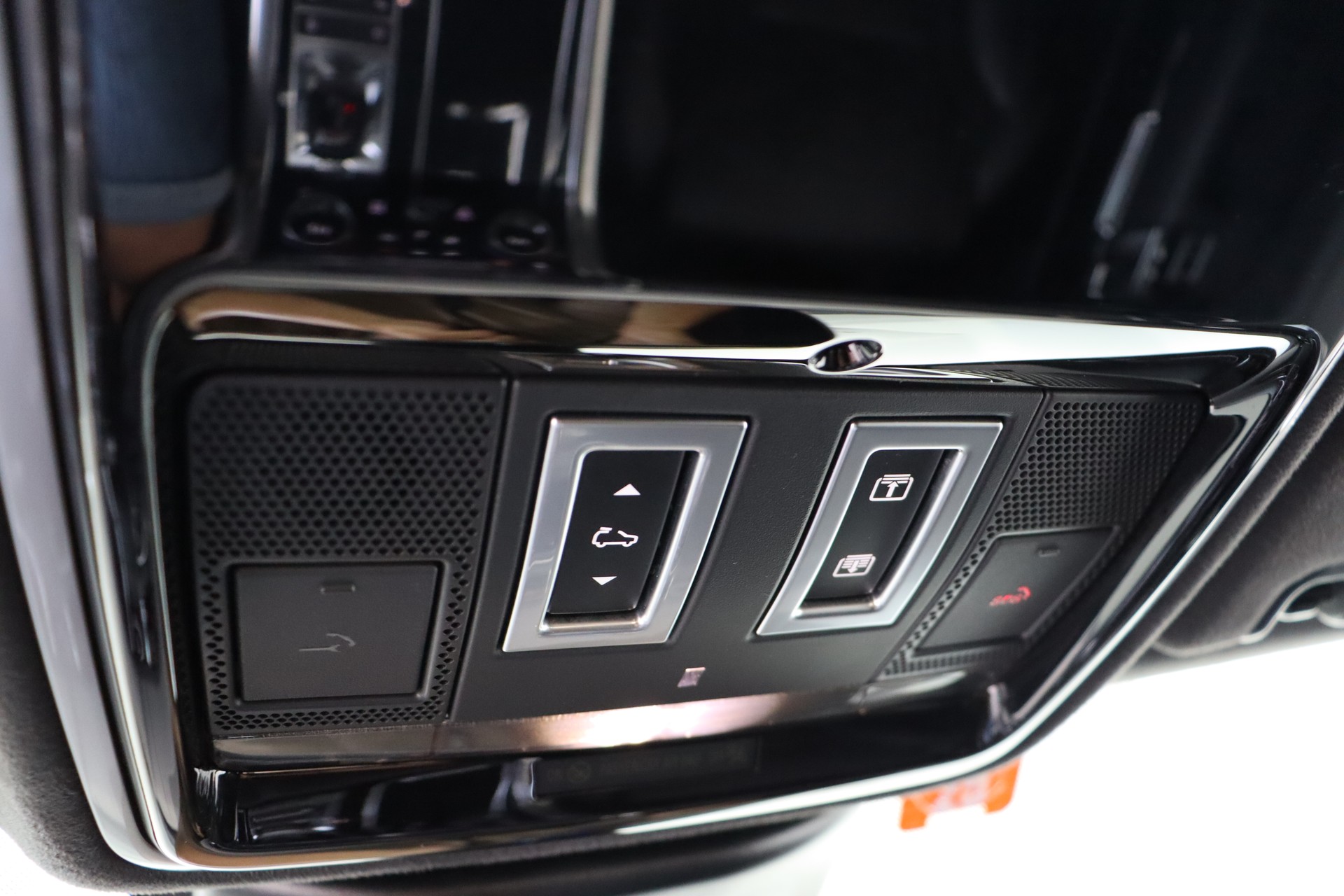 LAND ROVER Range Rover Sport 5.0 V8 S/C SVR Automatic-image-23