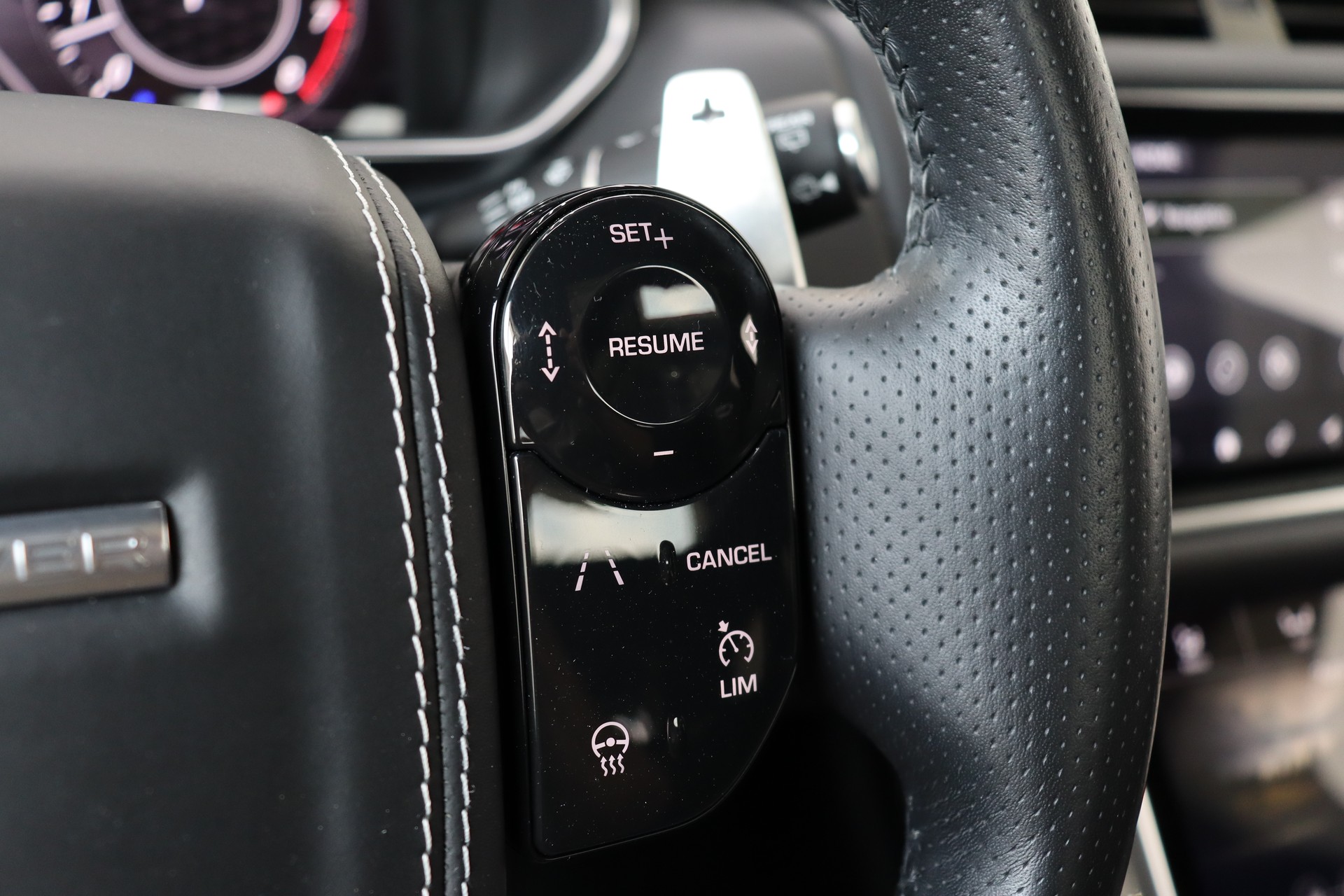 LAND ROVER Range Rover Sport 5.0 V8 S/C SVR Automatic-image-25