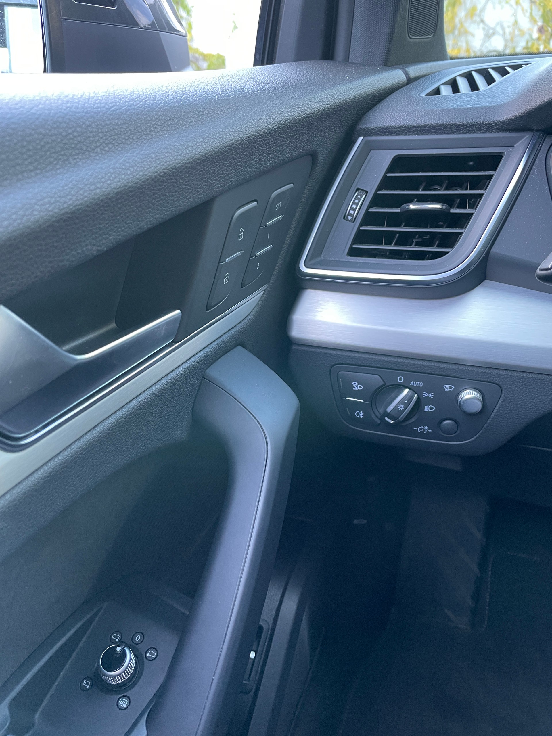 AUDI Q5 55 TFSI e sport quattro-image-21