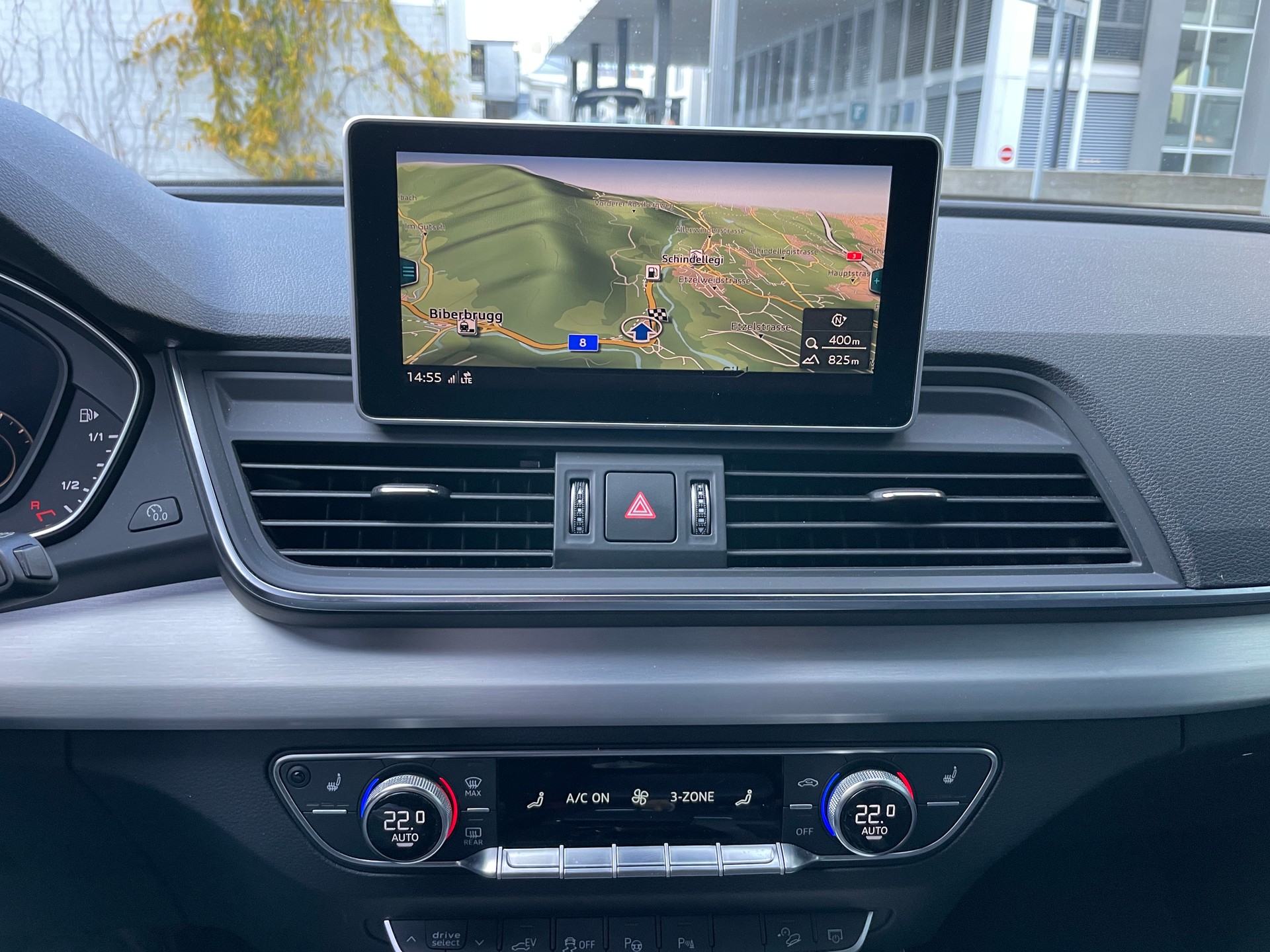 AUDI Q5 55 TFSI e sport quattro-image-19
